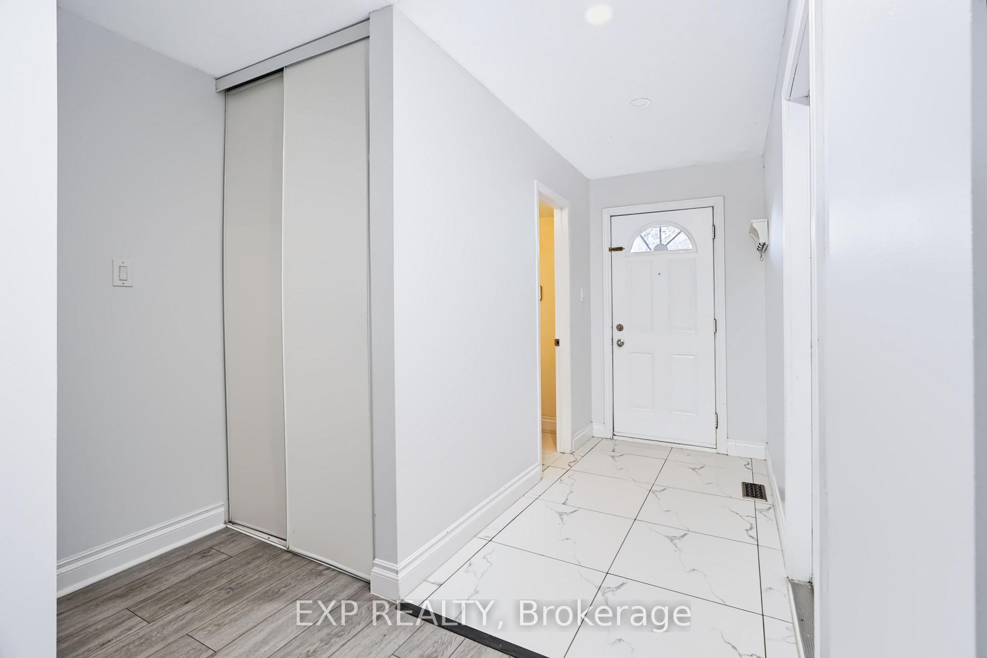 Photo 3 of Unit 2, 2669 Southvale Crescent E, Ottawa, Sheffield Glen/Industrial Park — HOMEH