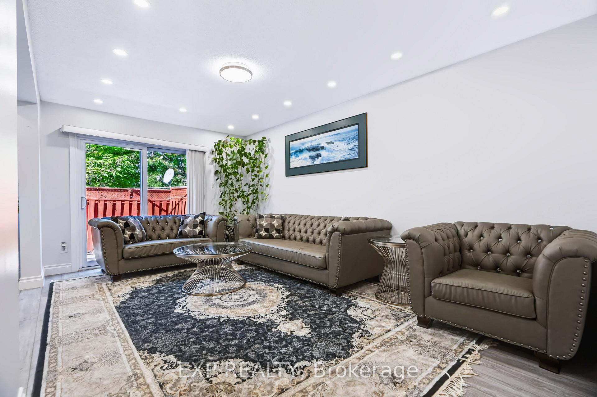 Photo 7 of Unit 2, 2669 Southvale Crescent E, Ottawa, Sheffield Glen/Industrial Park — HOMEH