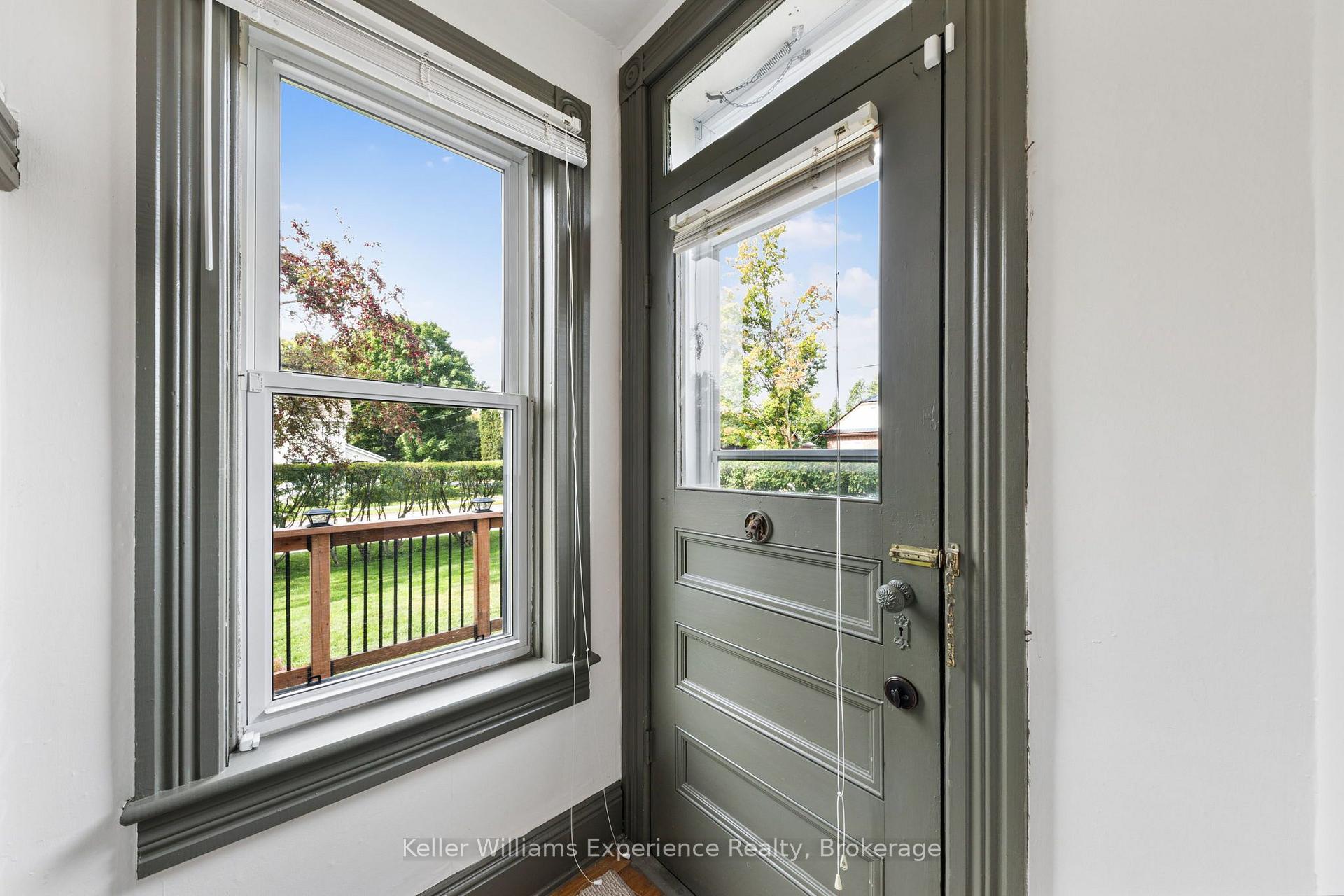 Photo 10 of 17 Stone Street, Springwater, Elmvale — HOMEH