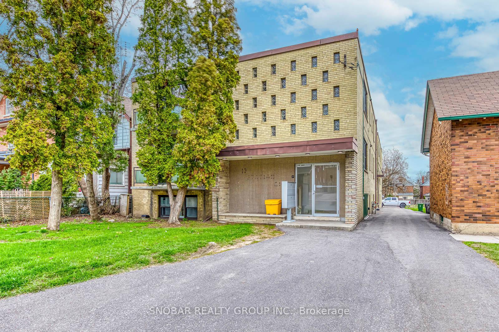 Photo 1 of Unit #14, 17 Station Road, Etobicoke, Mimico — HOMEH