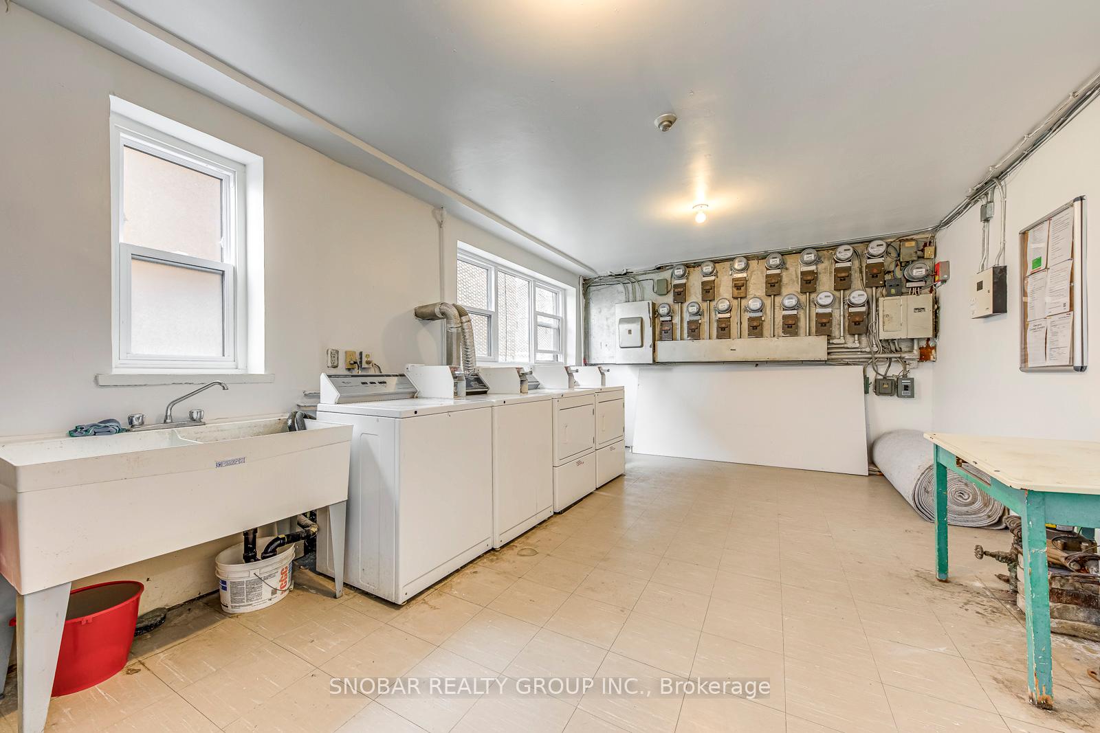 Photo 3 of Unit #14, 17 Station Road, Etobicoke, Mimico — HOMEH