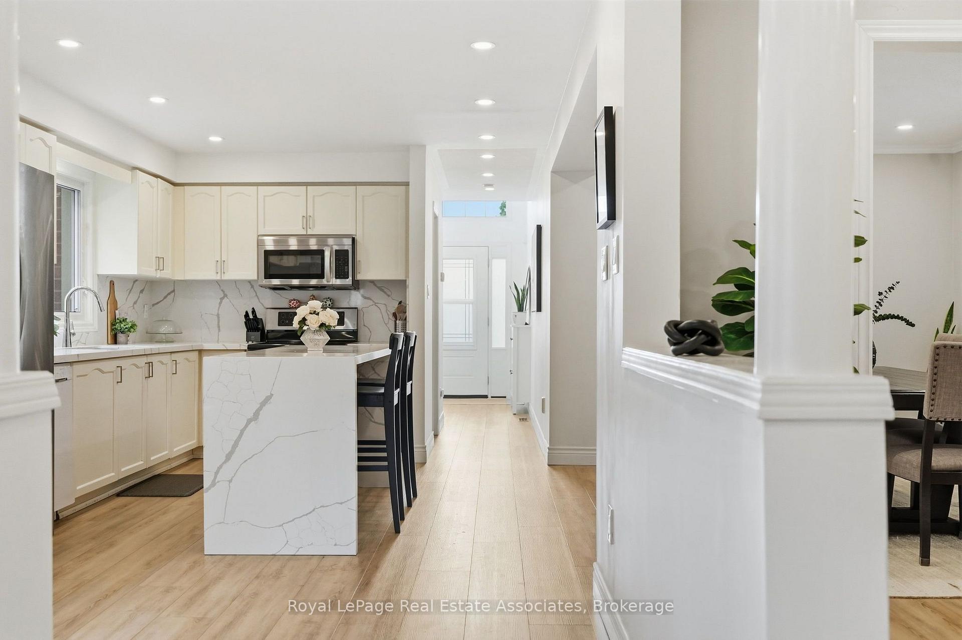 Photo 20 of 39 Segwun Road, Hamilton, Waterdown — HOMEH