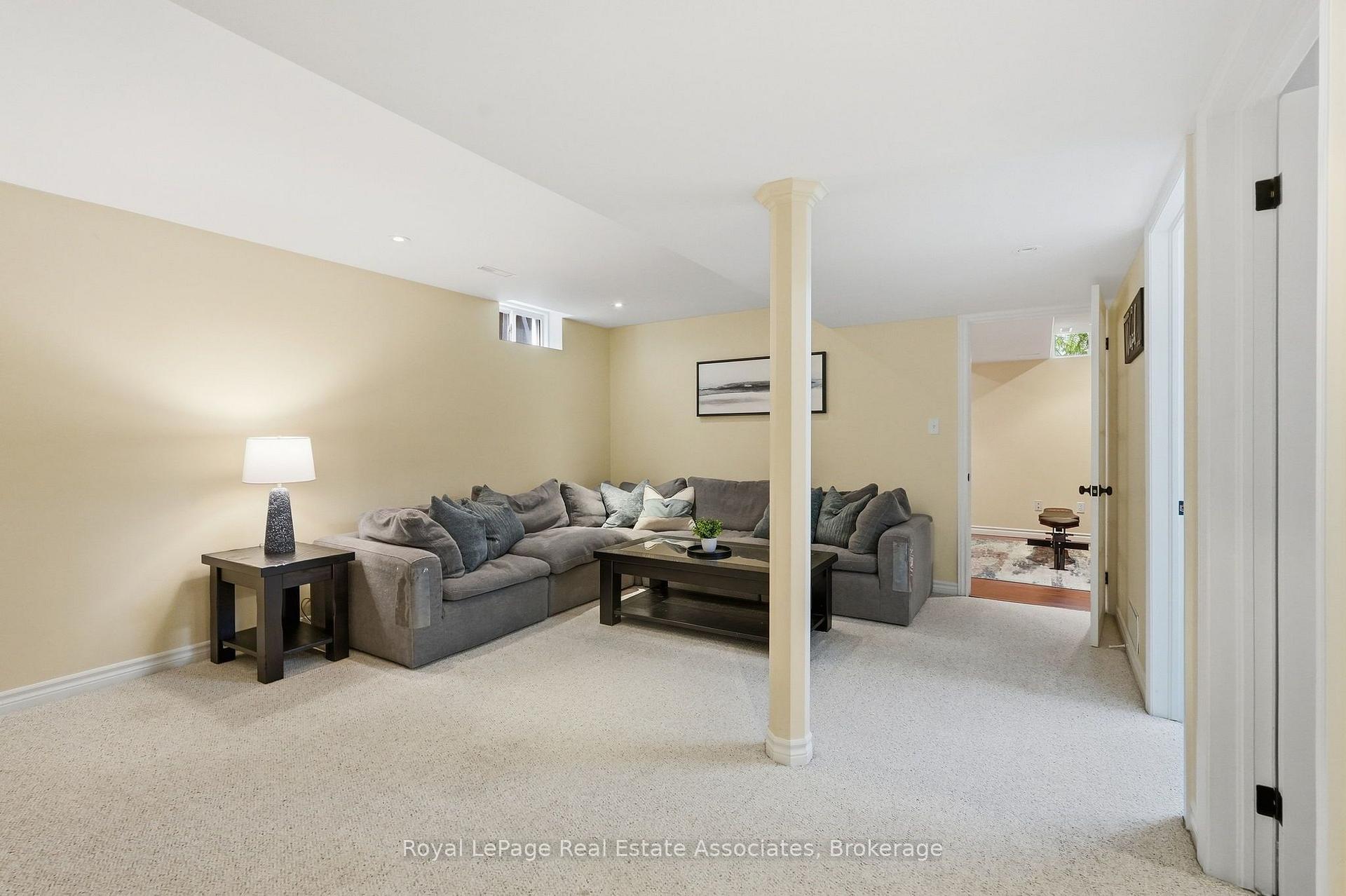 Photo 37 of 39 Segwun Road, Hamilton, Waterdown — HOMEH