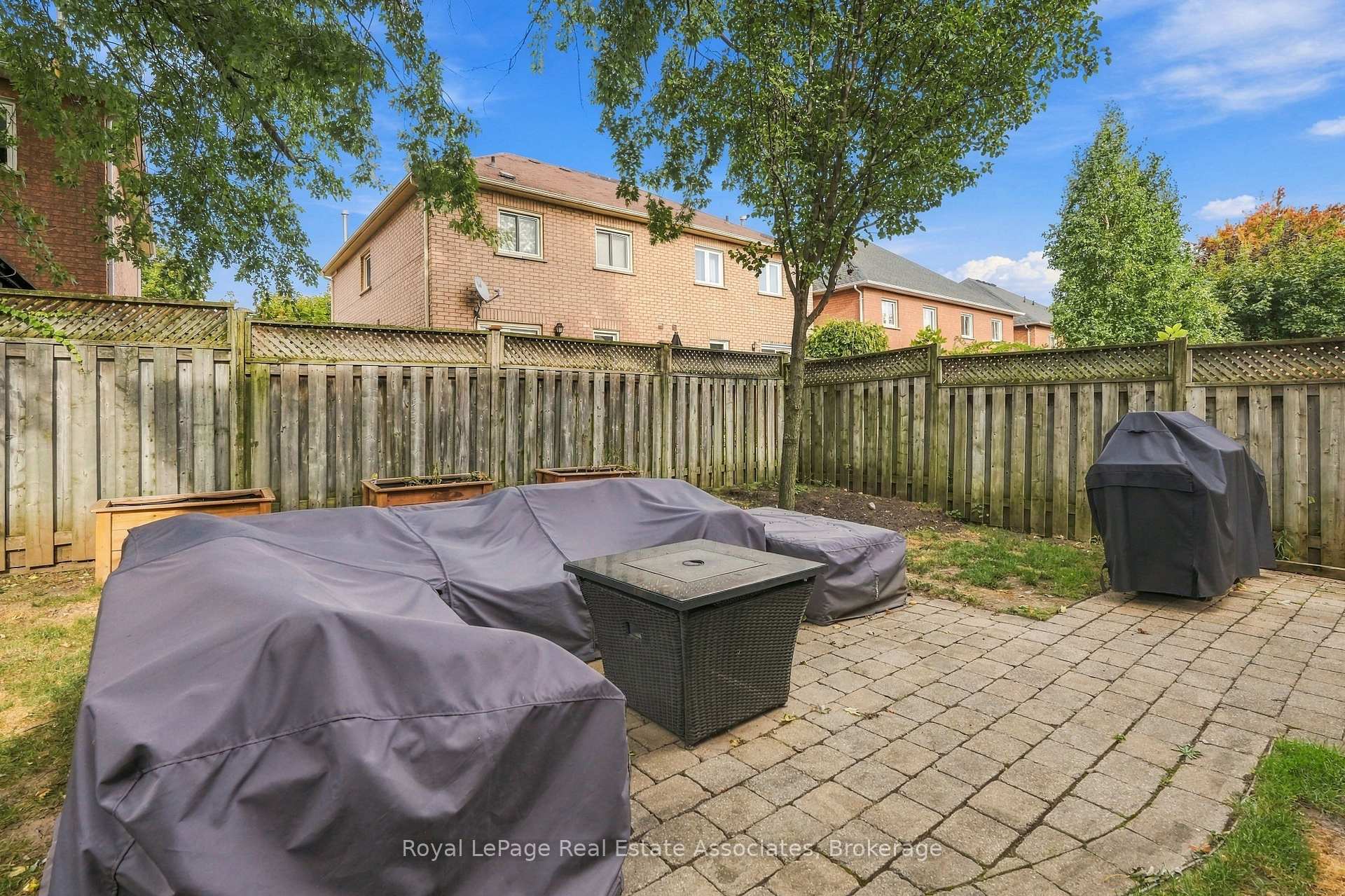 Photo 46 of 39 Segwun Road, Hamilton, Waterdown — HOMEH