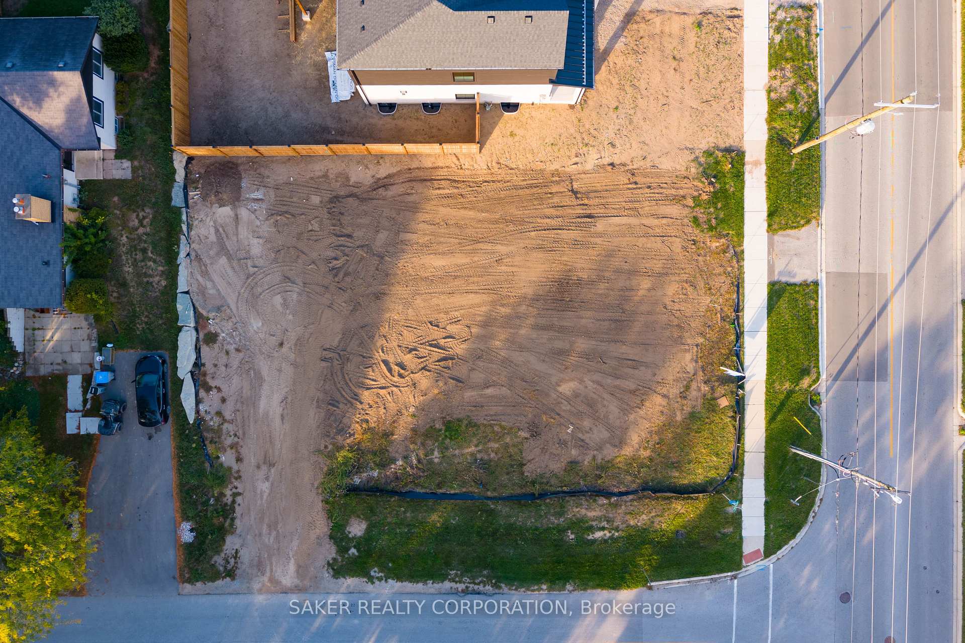 Photo 10 of 10056 Oxbow Drive, Middlesex Centre, Komoka — HOMEH