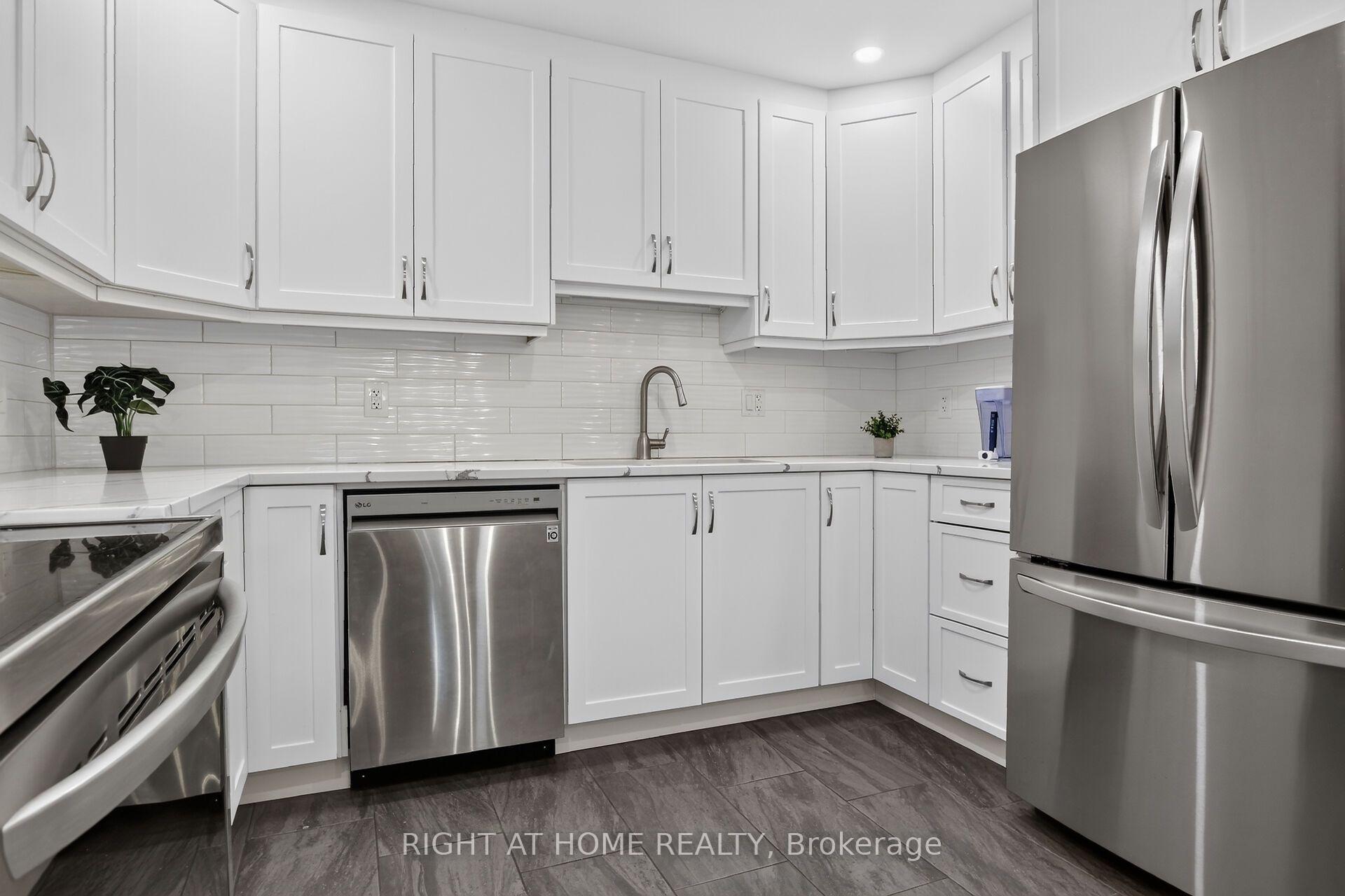 Photo 15 of 3 Pommel Crescent, Ottawa, Kanata - Bridlewood — HOMEH
