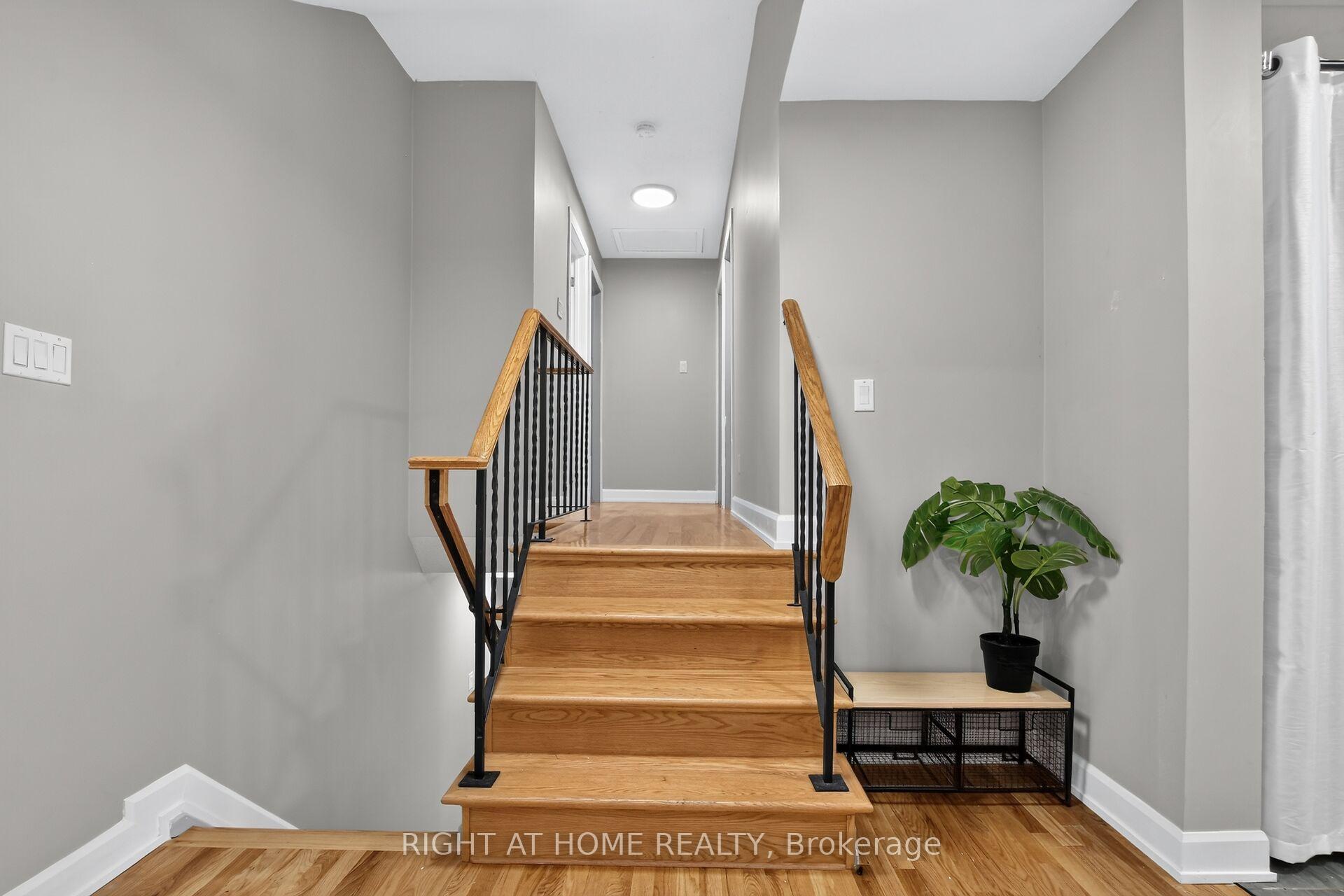 Photo 18 of 3 Pommel Crescent, Ottawa, Kanata - Bridlewood — HOMEH