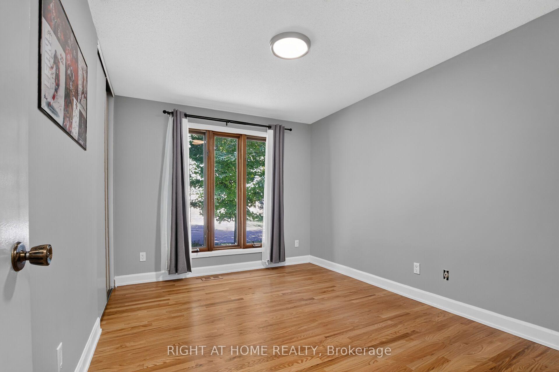 Photo 21 of 3 Pommel Crescent, Ottawa, Kanata - Bridlewood — HOMEH