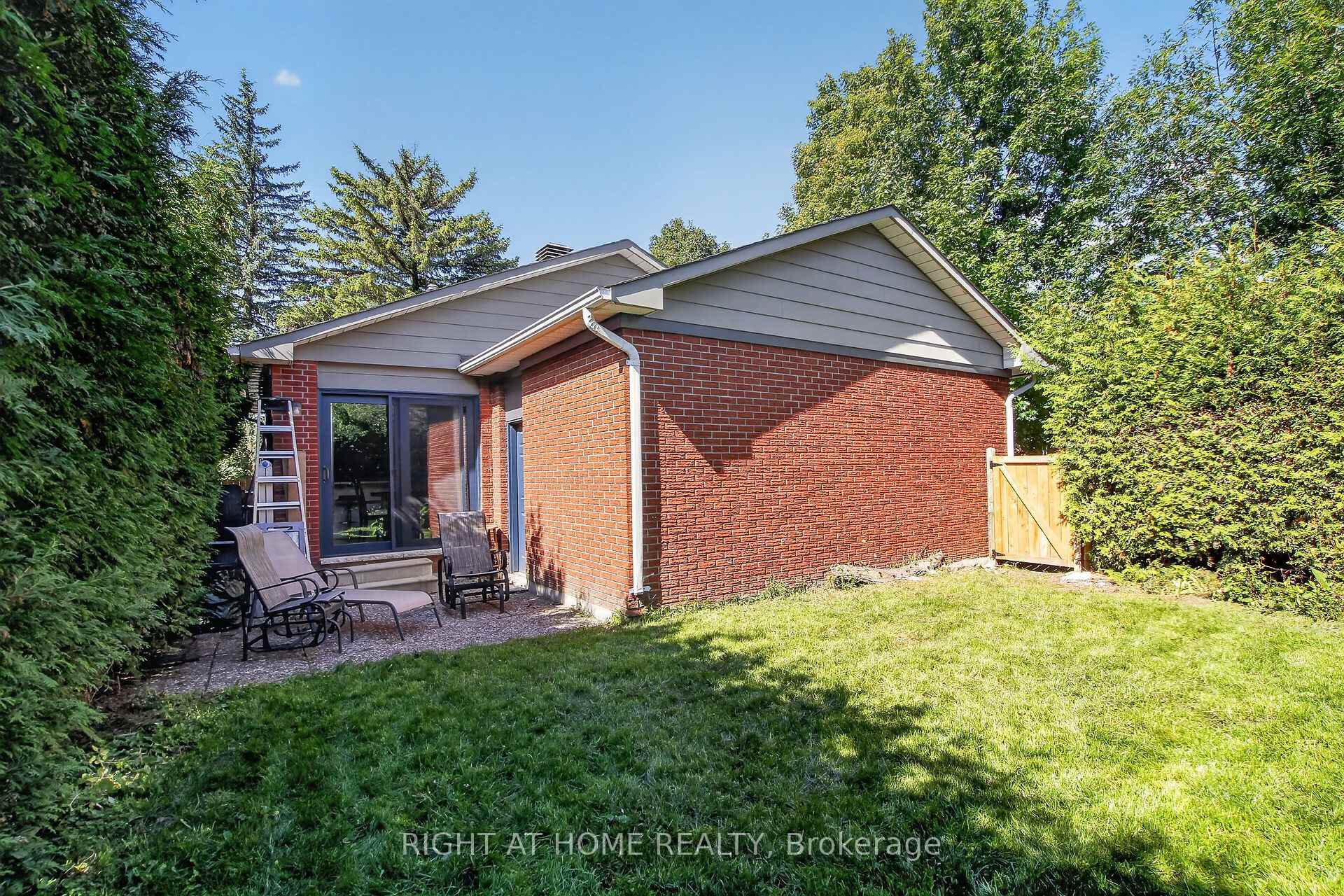 Photo 37 of 3 Pommel Crescent, Ottawa, Kanata - Bridlewood — HOMEH