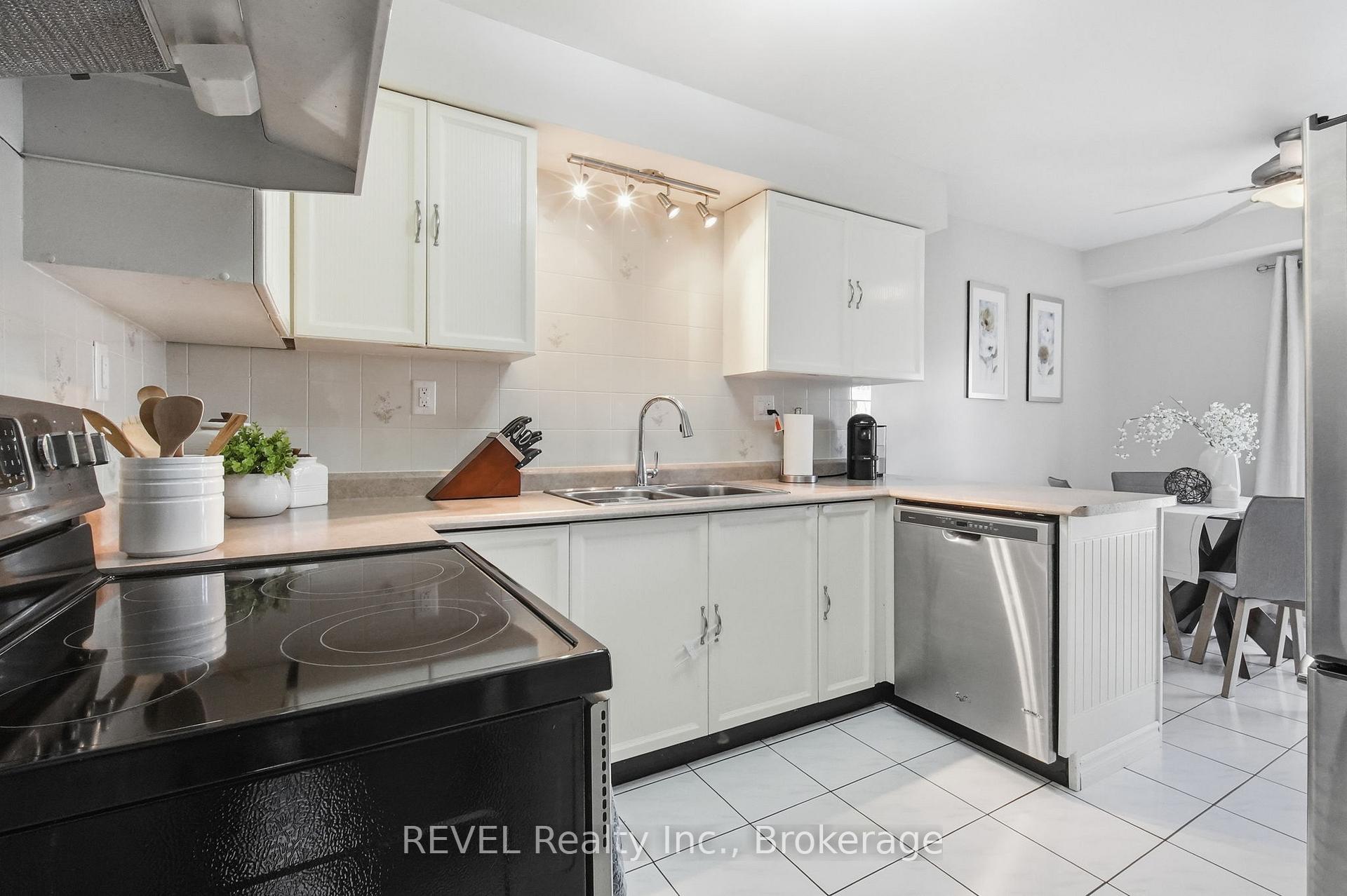 Photo 9 of 1298 Pinehurst Avenue, Oshawa, Donevan — HOMEH