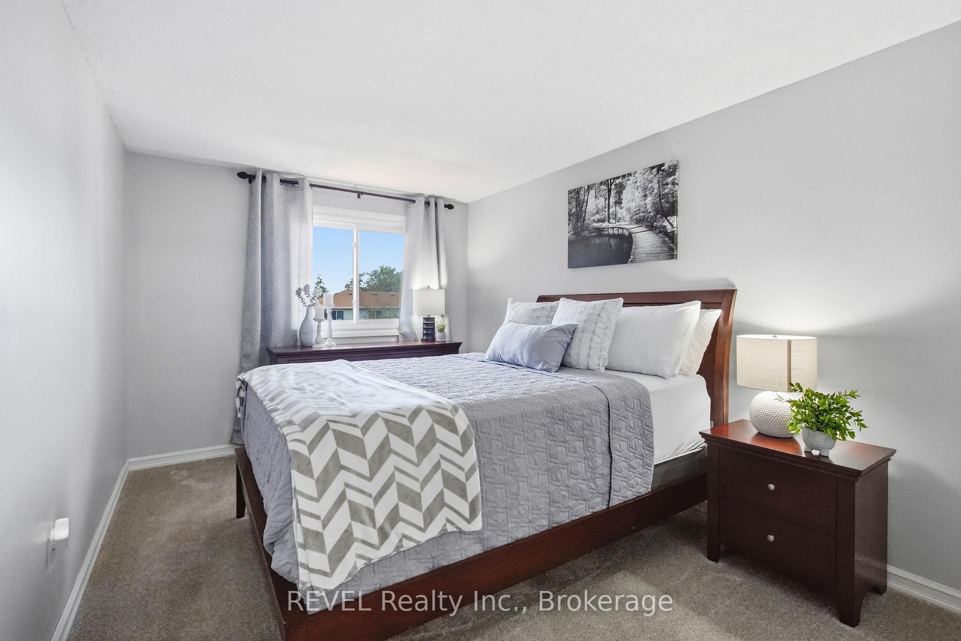 Photo 18 of 1298 Pinehurst Avenue, Oshawa, Donevan — HOMEH
