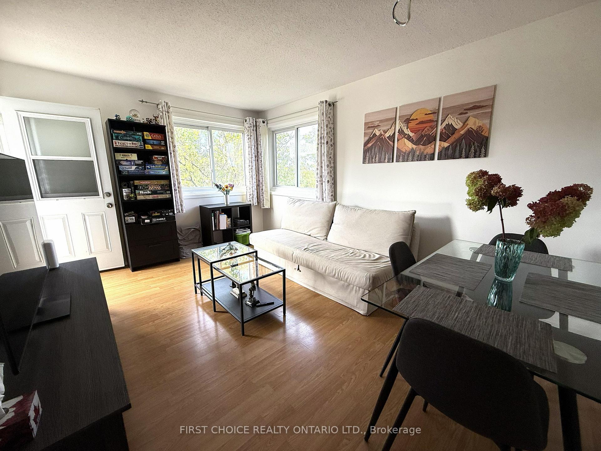 Photo 4 of Unit 316, 345 Centrum Boulevard, Ottawa, Bilberry Creek/Queenswood Heights — HOMEH