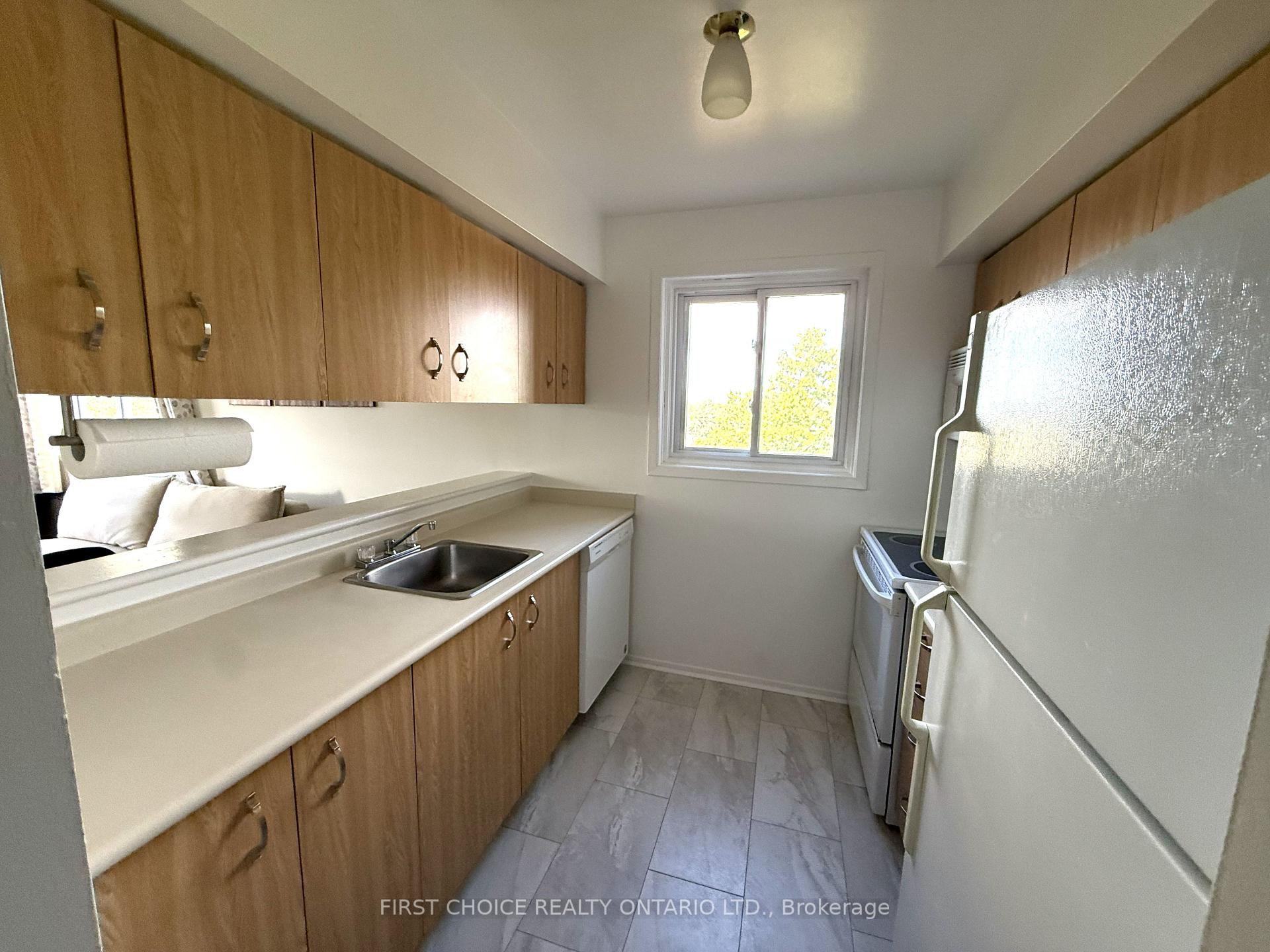 Photo 10 of Unit 316, 345 Centrum Boulevard, Ottawa, Bilberry Creek/Queenswood Heights — HOMEH