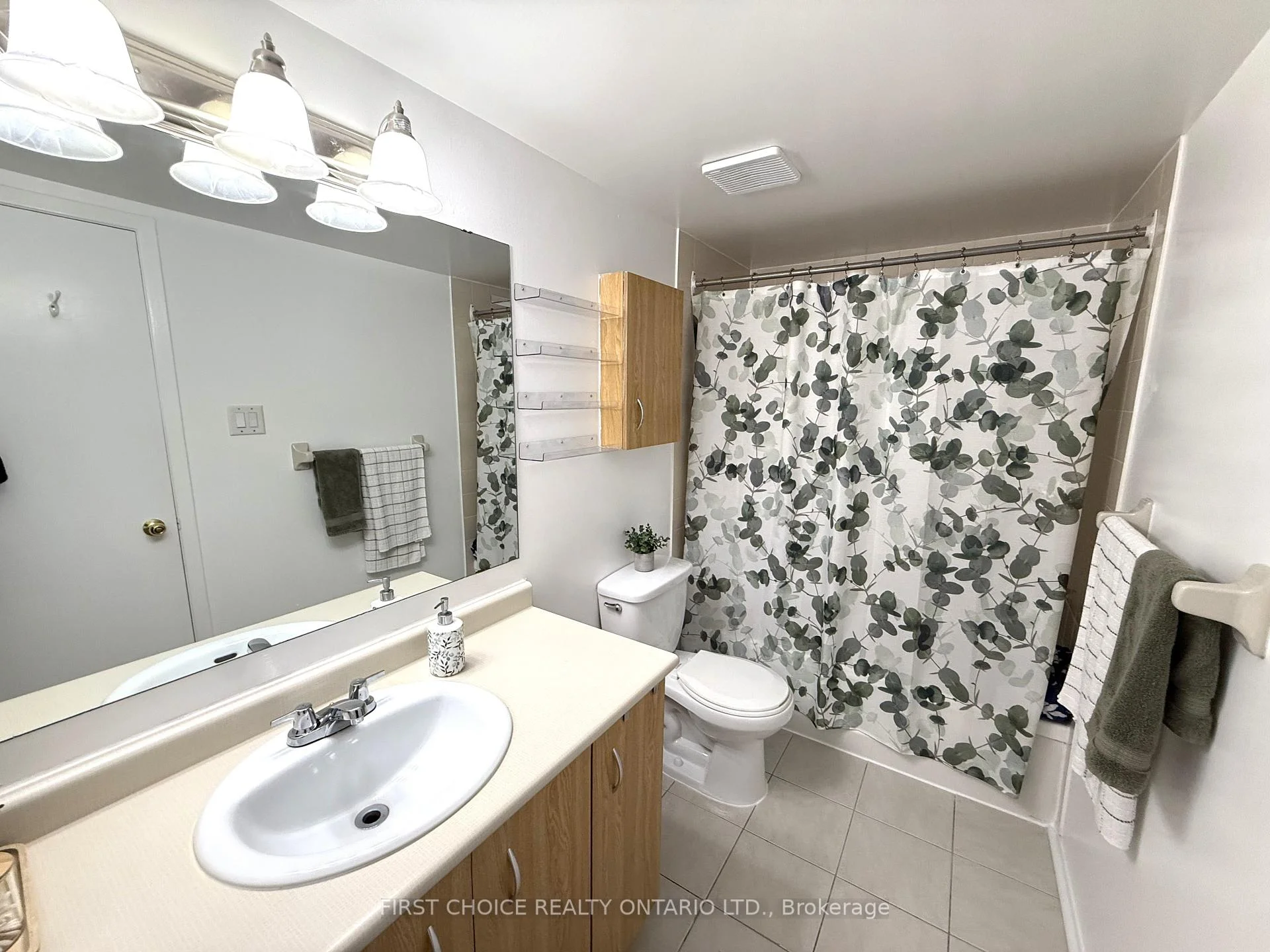 Photo 31 of Unit 316, 345 Centrum Boulevard, Ottawa, Bilberry Creek/Queenswood Heights — HOMEH