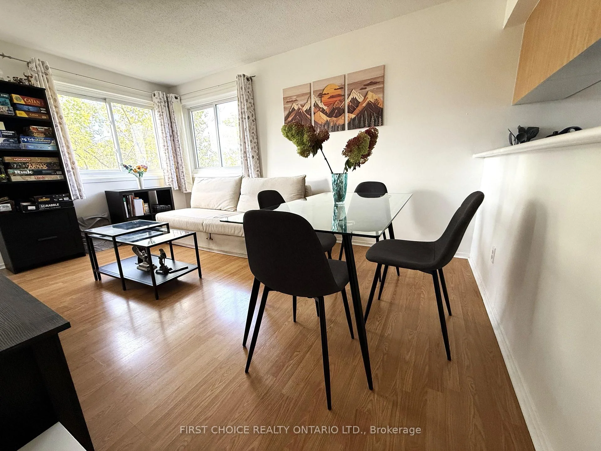 Photo 11 of Unit 316, 345 Centrum Boulevard, Ottawa, Bilberry Creek/Queenswood Heights — HOMEH