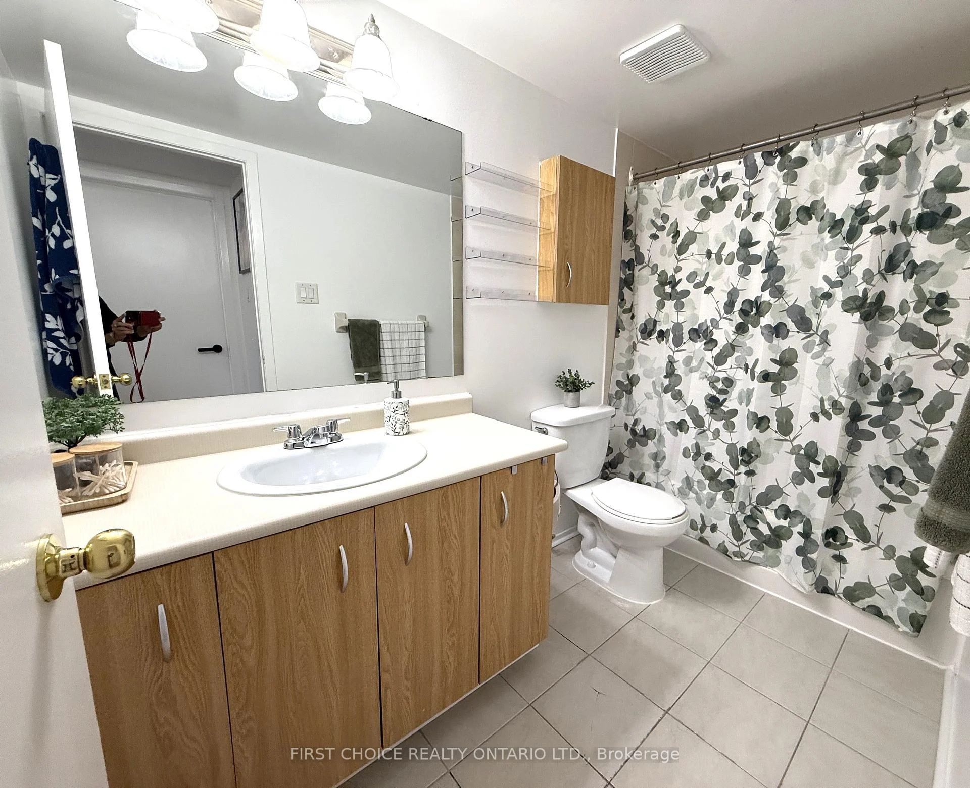 Photo 30 of Unit 316, 345 Centrum Boulevard, Ottawa, Bilberry Creek/Queenswood Heights — HOMEH