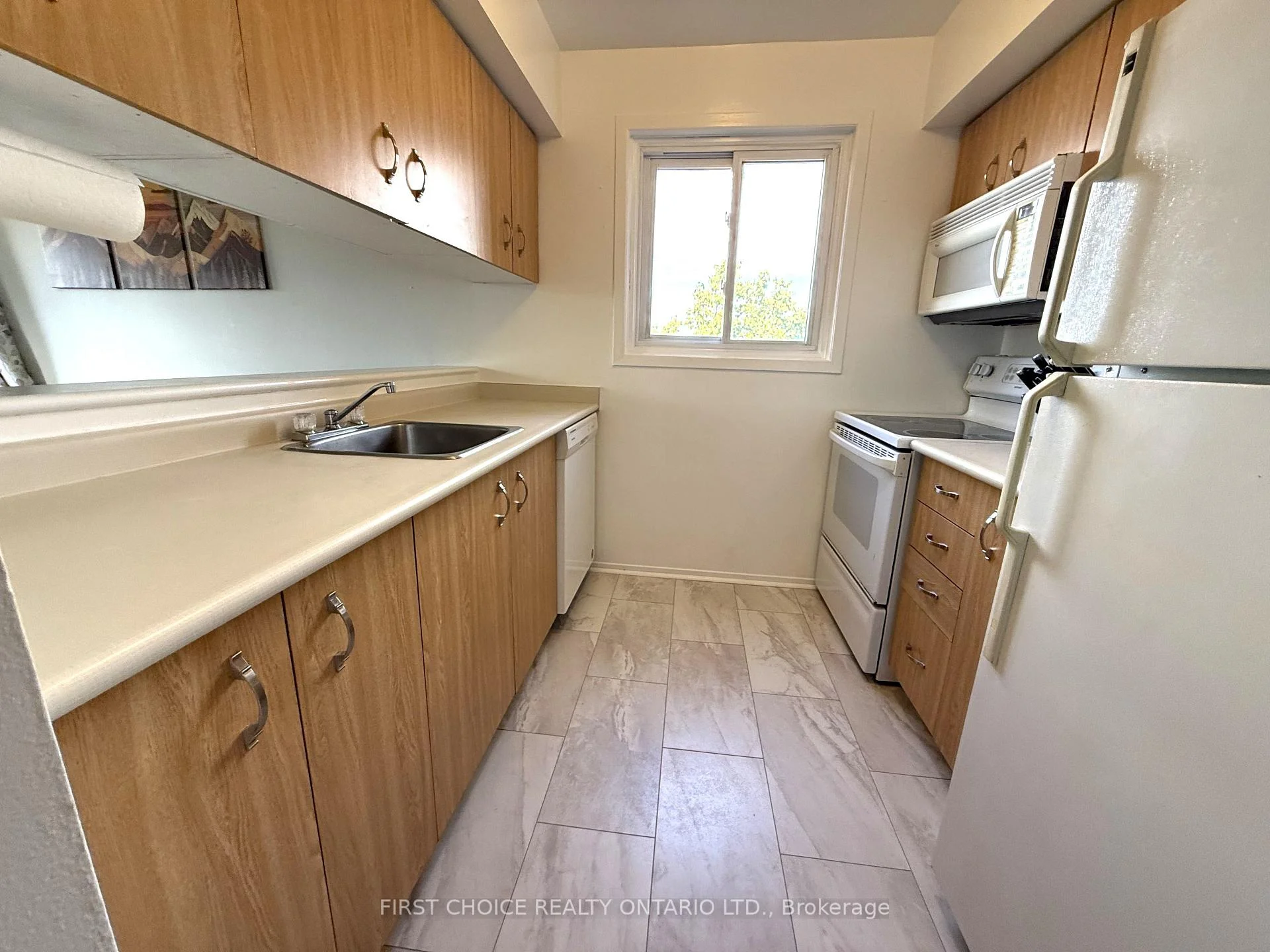 Photo 17 of Unit 316, 345 Centrum Boulevard, Ottawa, Bilberry Creek/Queenswood Heights — HOMEH