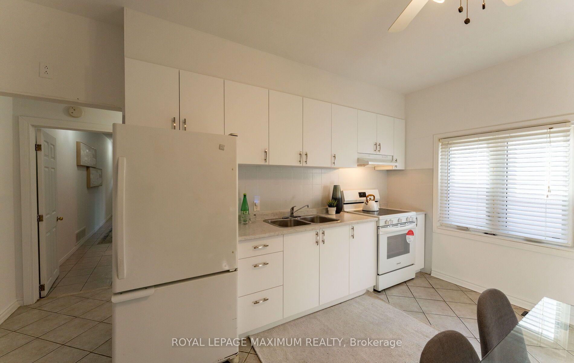 Photo 11 of 376 Mc Roberts Avenue, Toronto, Caledonia-Fairbank — HOMEH