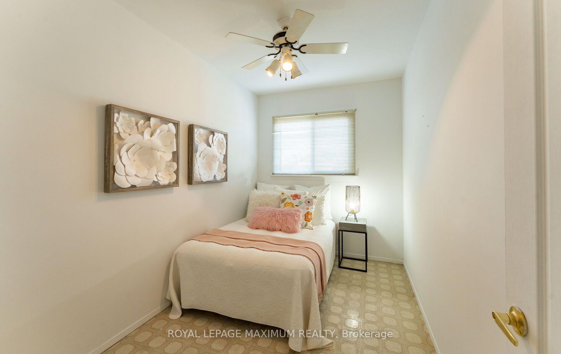 Photo 14 of 376 Mc Roberts Avenue, Toronto, Caledonia-Fairbank — HOMEH