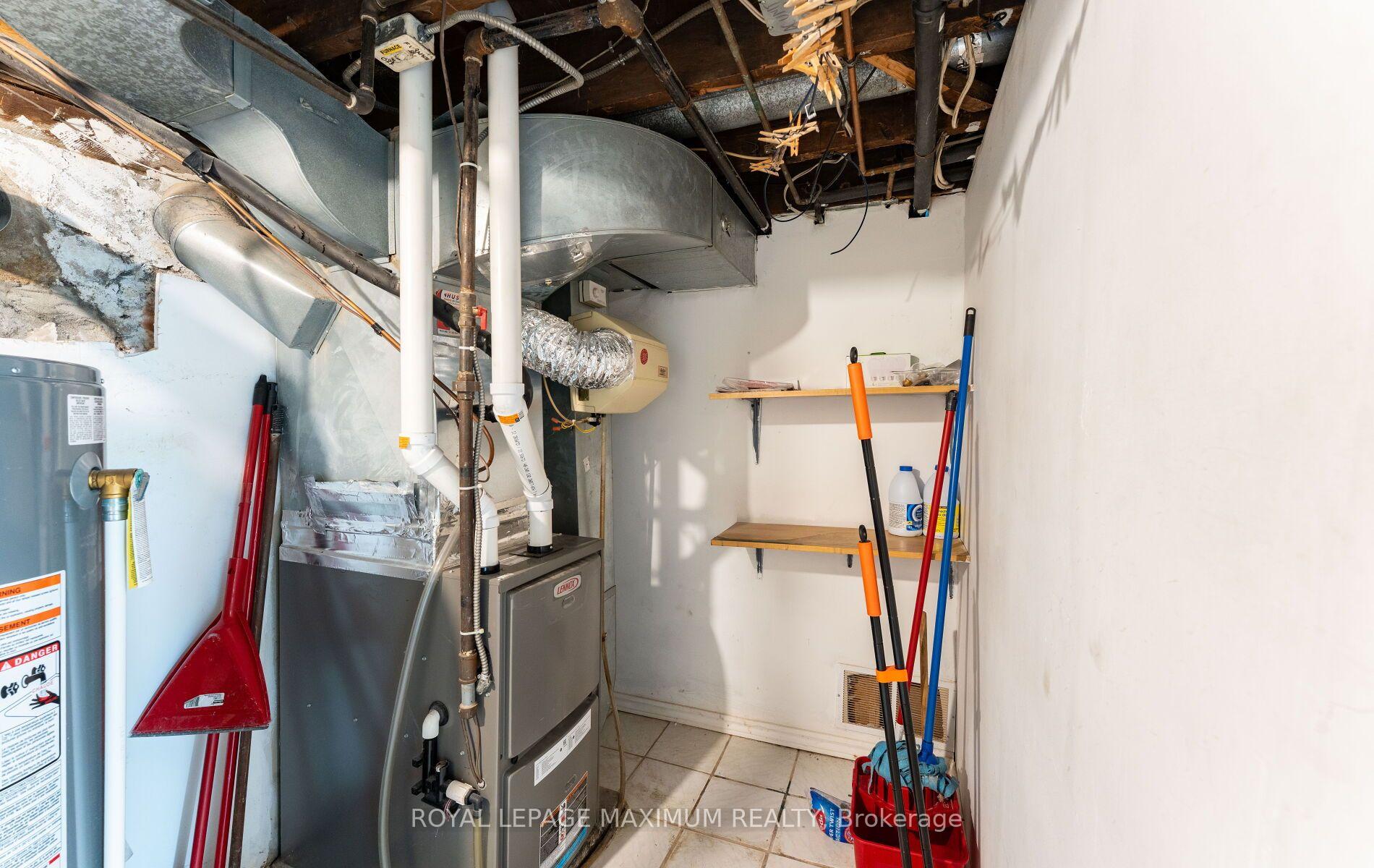 Photo 35 of 376 Mc Roberts Avenue, Toronto, Caledonia-Fairbank — HOMEH