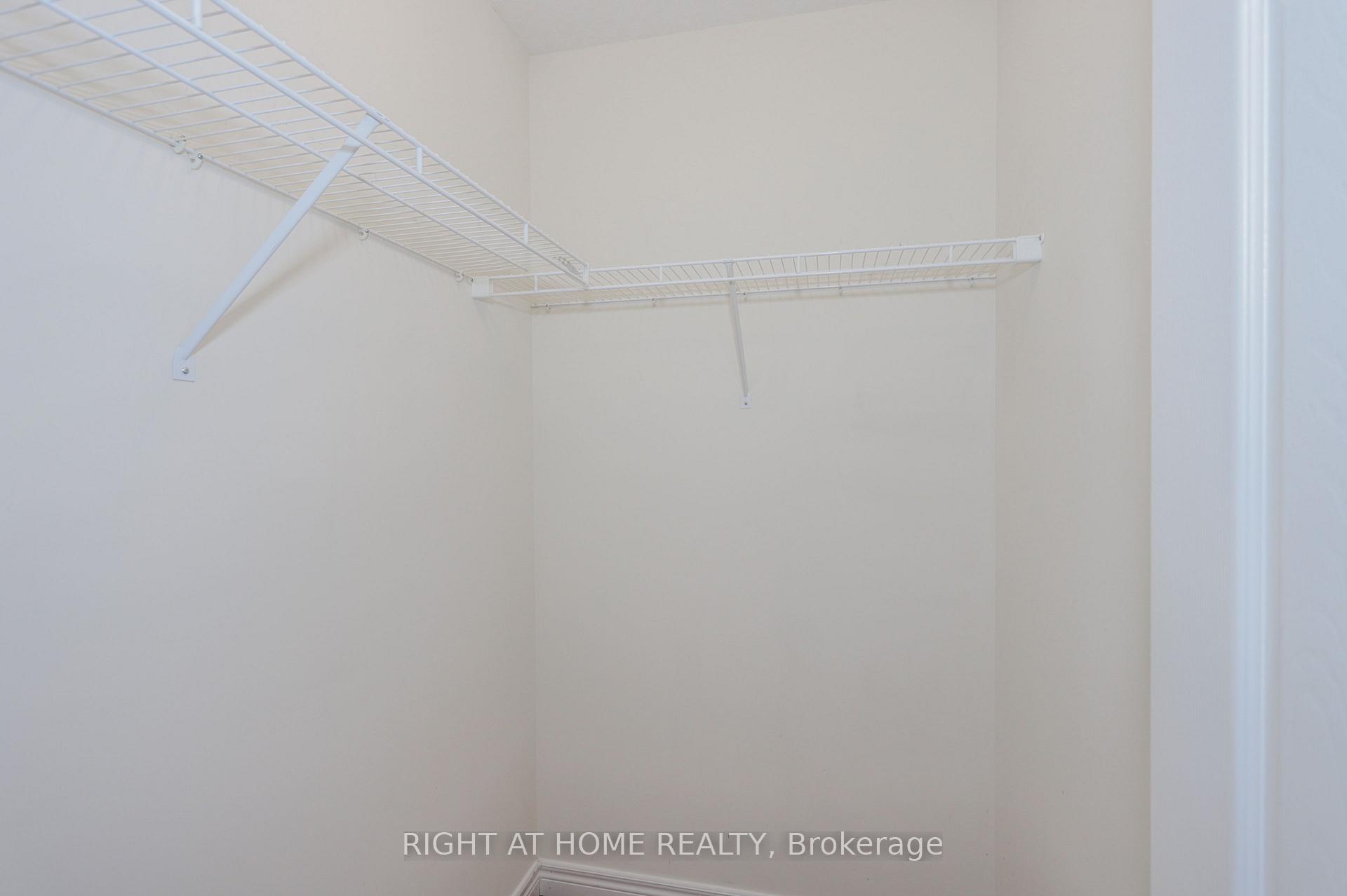 Photo 17 of 756 Hedgerow Place, London, North C — HOMEH