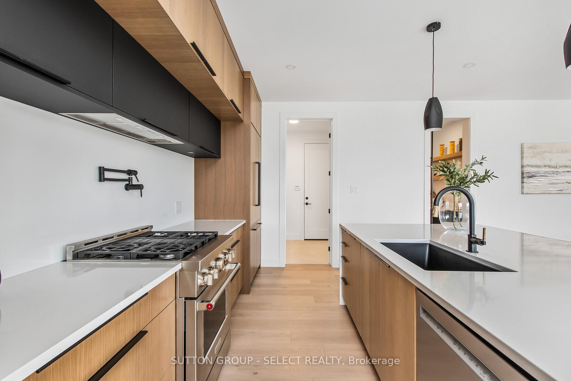 Photo 10 of 4368 Green Bend Road, London, South V — HOMEH