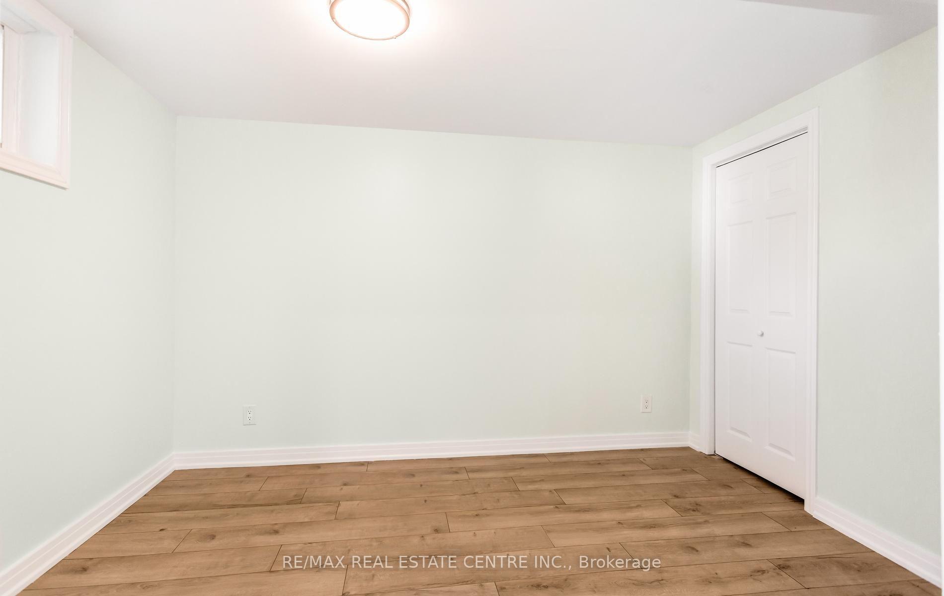 Photo 39 of 879 Consort Crescent, Mississauga, Erindale — HOMEH