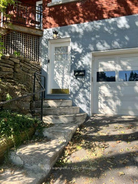 Photo 2 of Unit A, 11 Kippewa Drive, Ottawa, Dows Lake — HOMEH