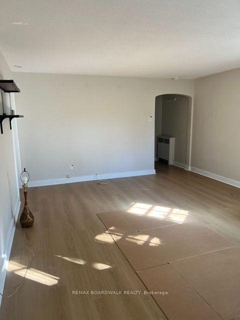 Photo 8 of Unit A, 11 Kippewa Drive, Ottawa, Dows Lake — HOMEH