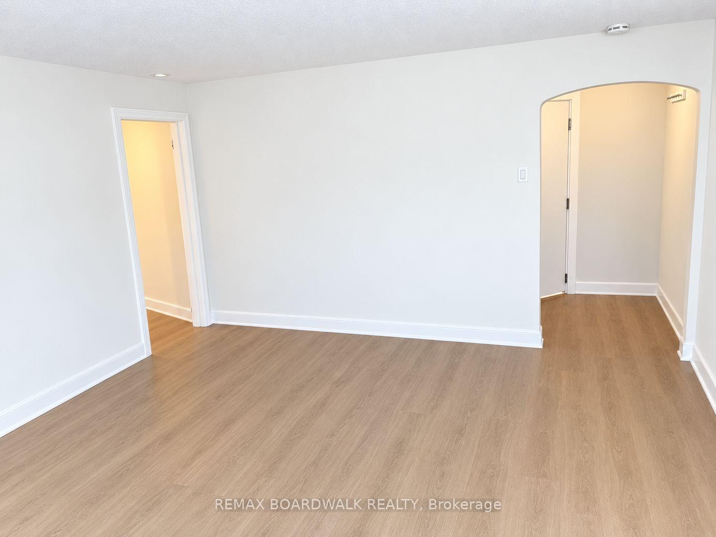 Photo 9 of Unit A, 11 Kippewa Drive, Ottawa, Dows Lake — HOMEH