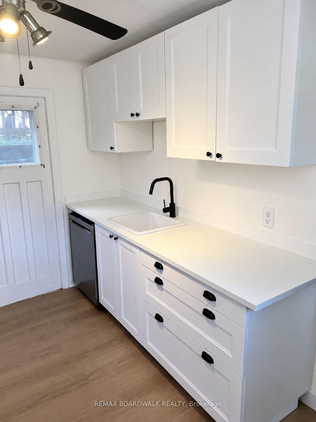 Photo 11 of Unit A, 11 Kippewa Drive, Ottawa, Dows Lake — HOMEH