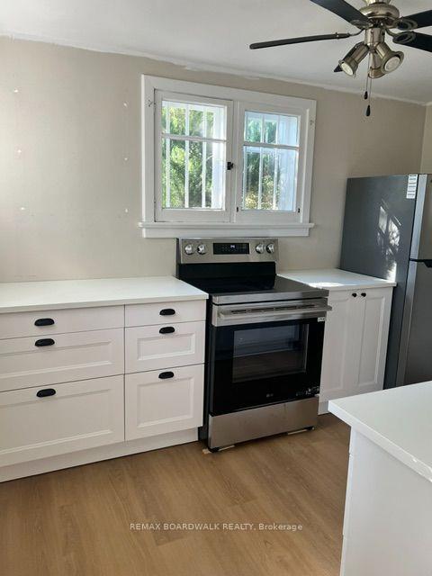 Photo 12 of Unit A, 11 Kippewa Drive, Ottawa, Dows Lake — HOMEH