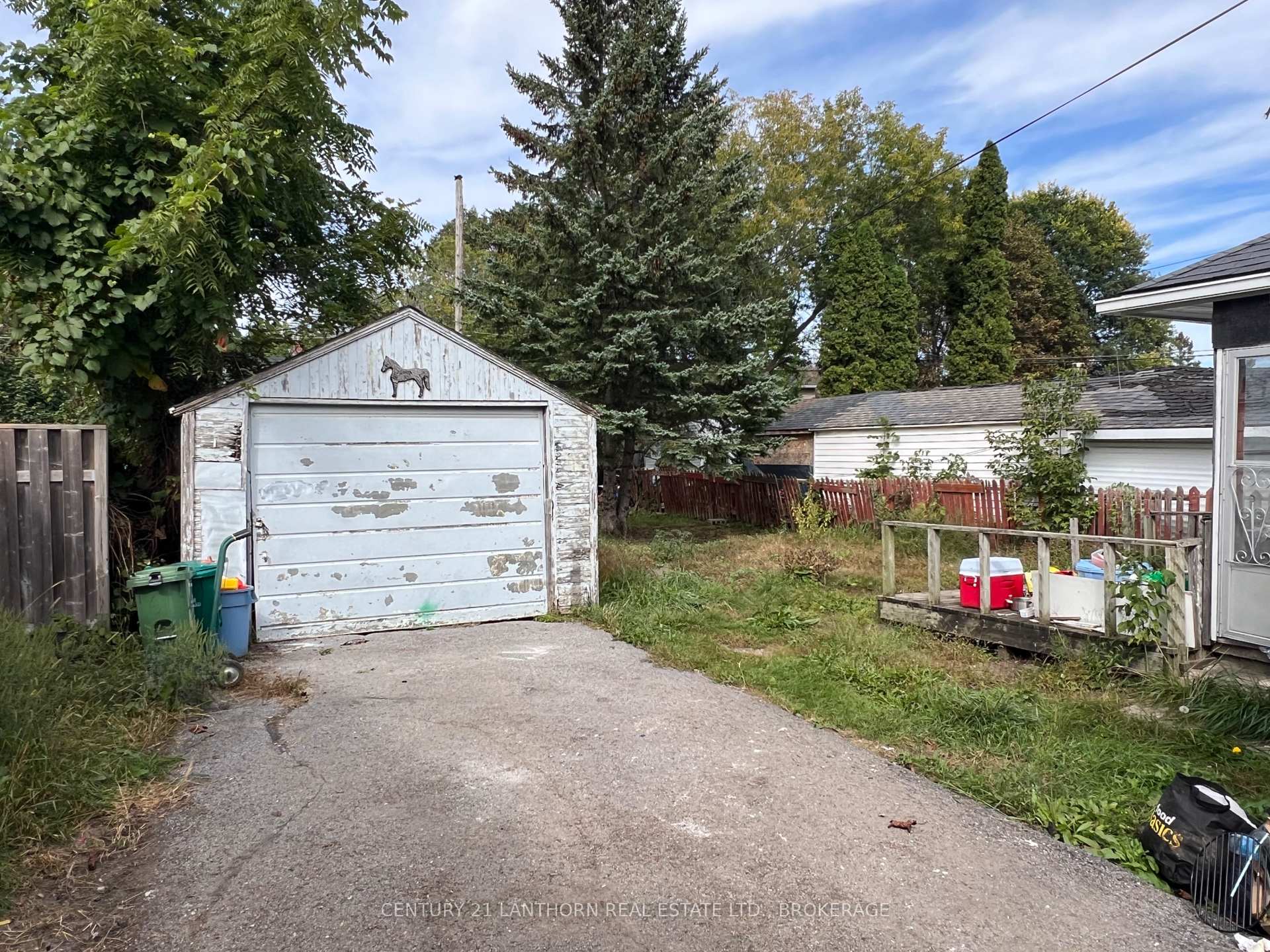 Photo 2 of 21 First Avenue, Kingston, East of Sir John A. Blvd — HOMEH