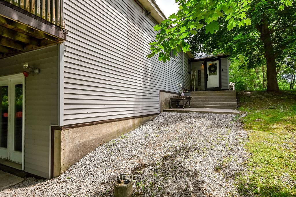 Photo 3 of 3267 Albany Street, Severn, Washago — HOMEH