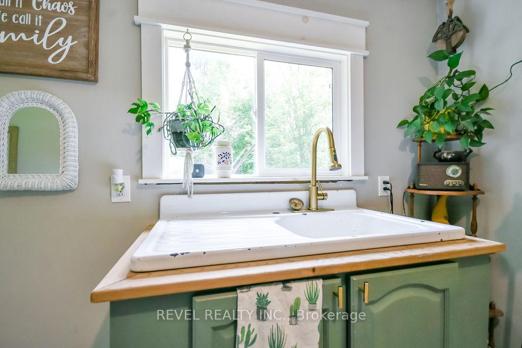 Photo 9 of 3267 Albany Street, Severn, Washago — HOMEH