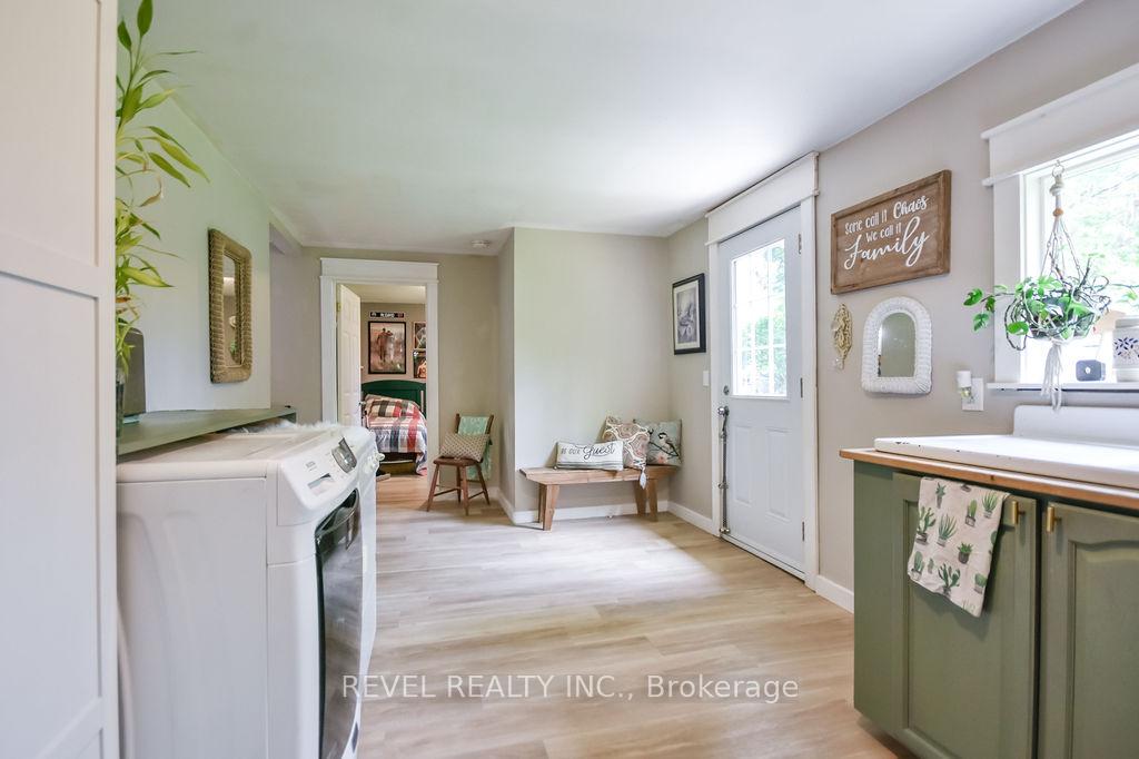 Photo 10 of 3267 Albany Street, Severn, Washago — HOMEH