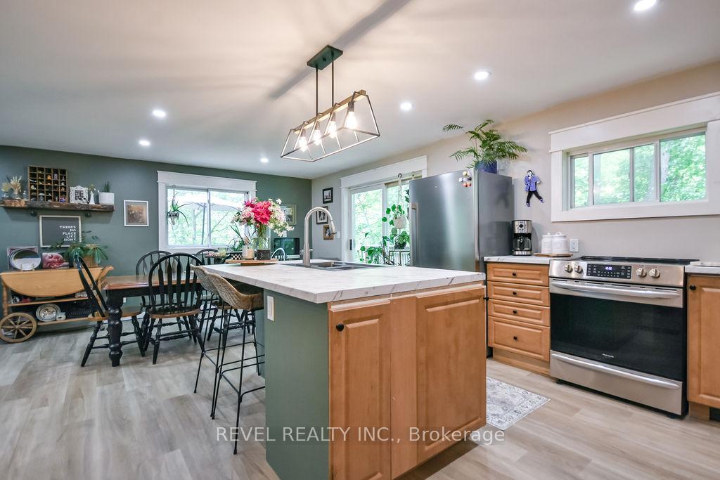 Photo 14 of 3267 Albany Street, Severn, Washago — HOMEH
