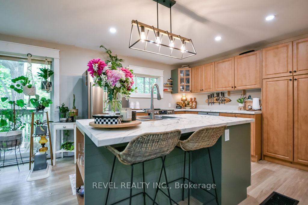 Photo 15 of 3267 Albany Street, Severn, Washago — HOMEH