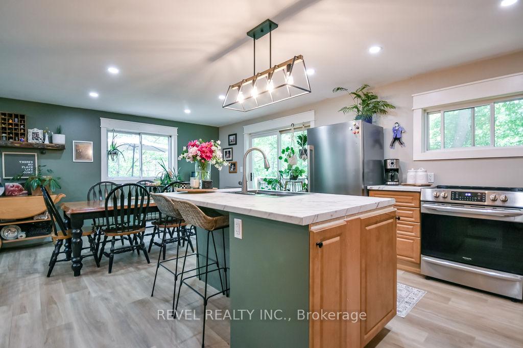 Photo 16 of 3267 Albany Street, Severn, Washago — HOMEH