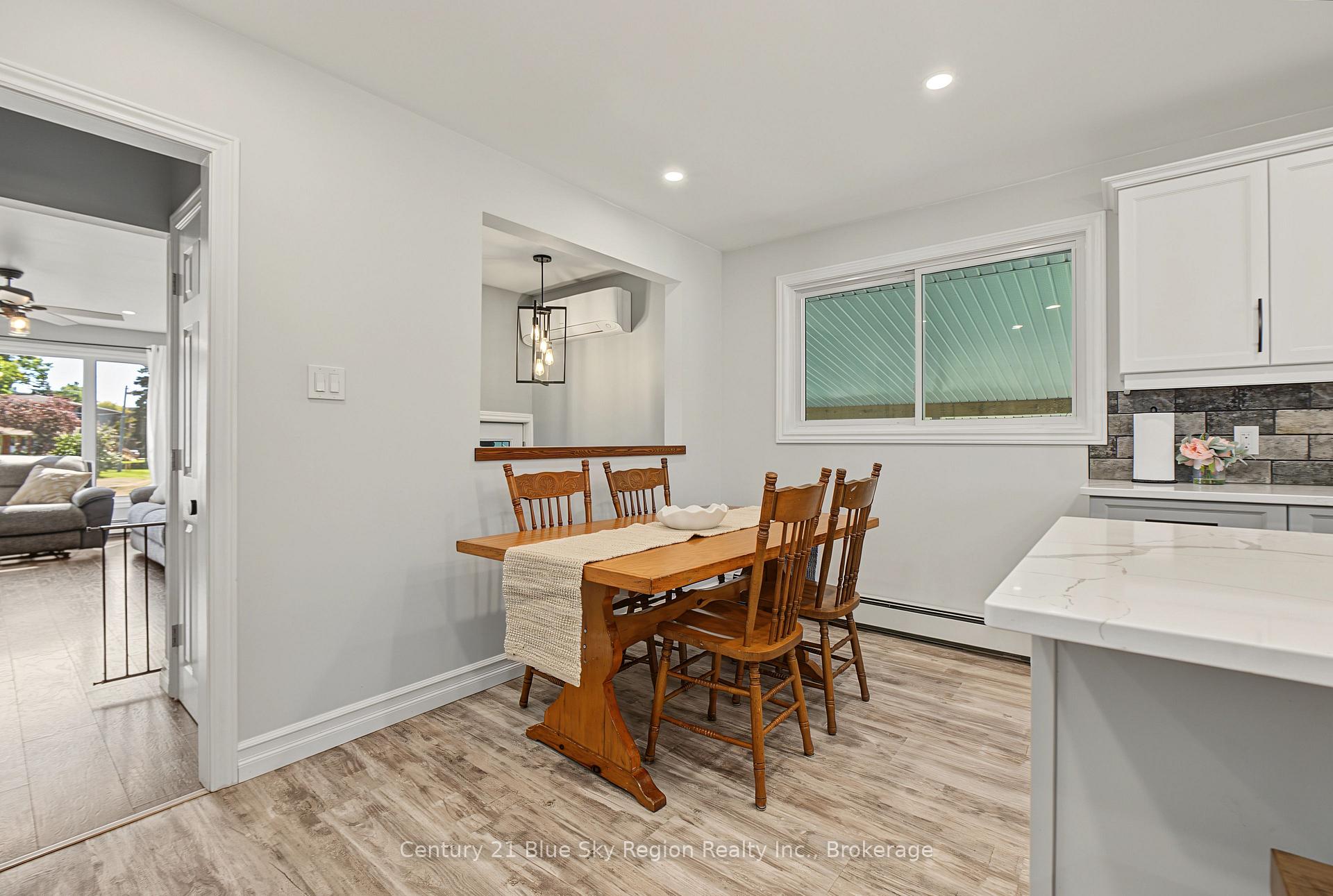 Photo 11 of 13 Milford Crescent, North Bay, Ferris — HOMEH