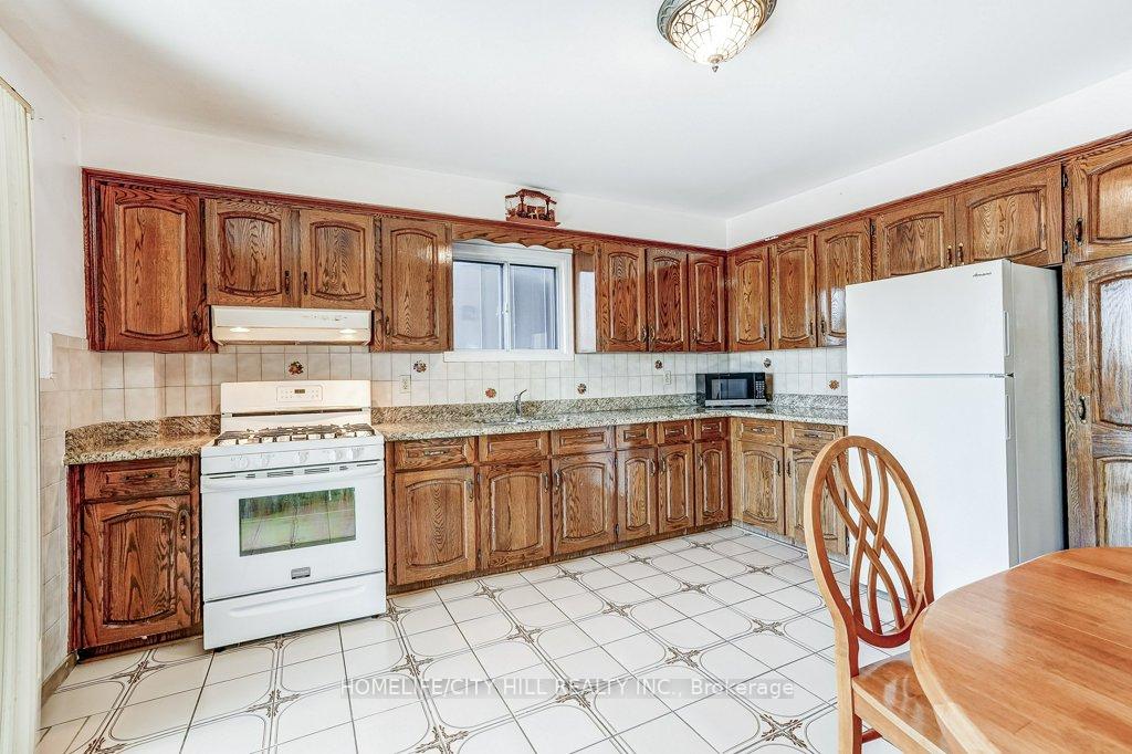 Photo 18 of 136A Caledonia Road, Toronto, Corso Italia-Davenport — HOMEH