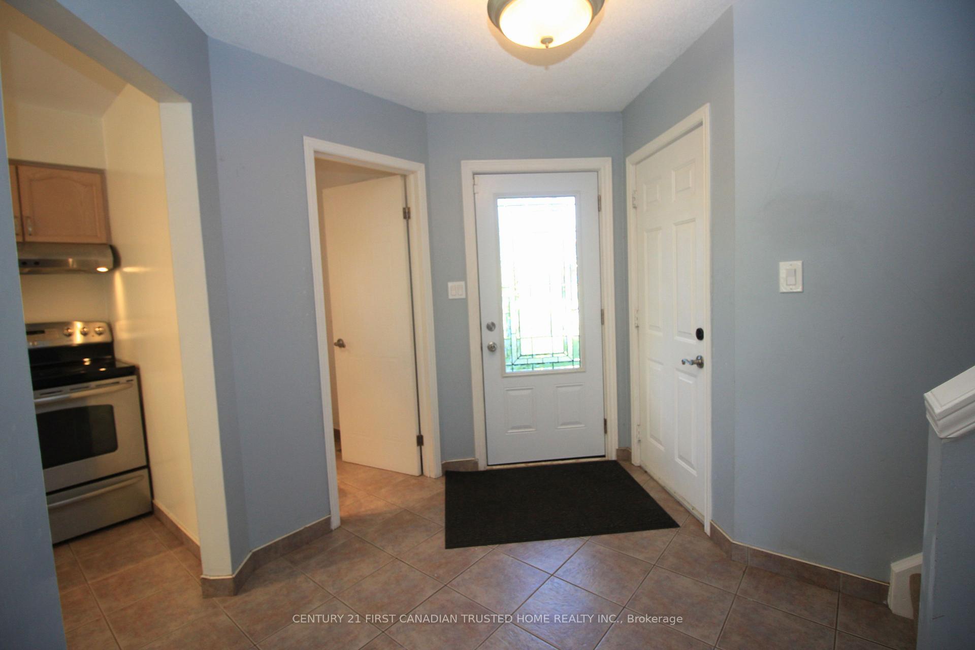 Photo 5 of 199 Emerald Road, London, South U — HOMEH
