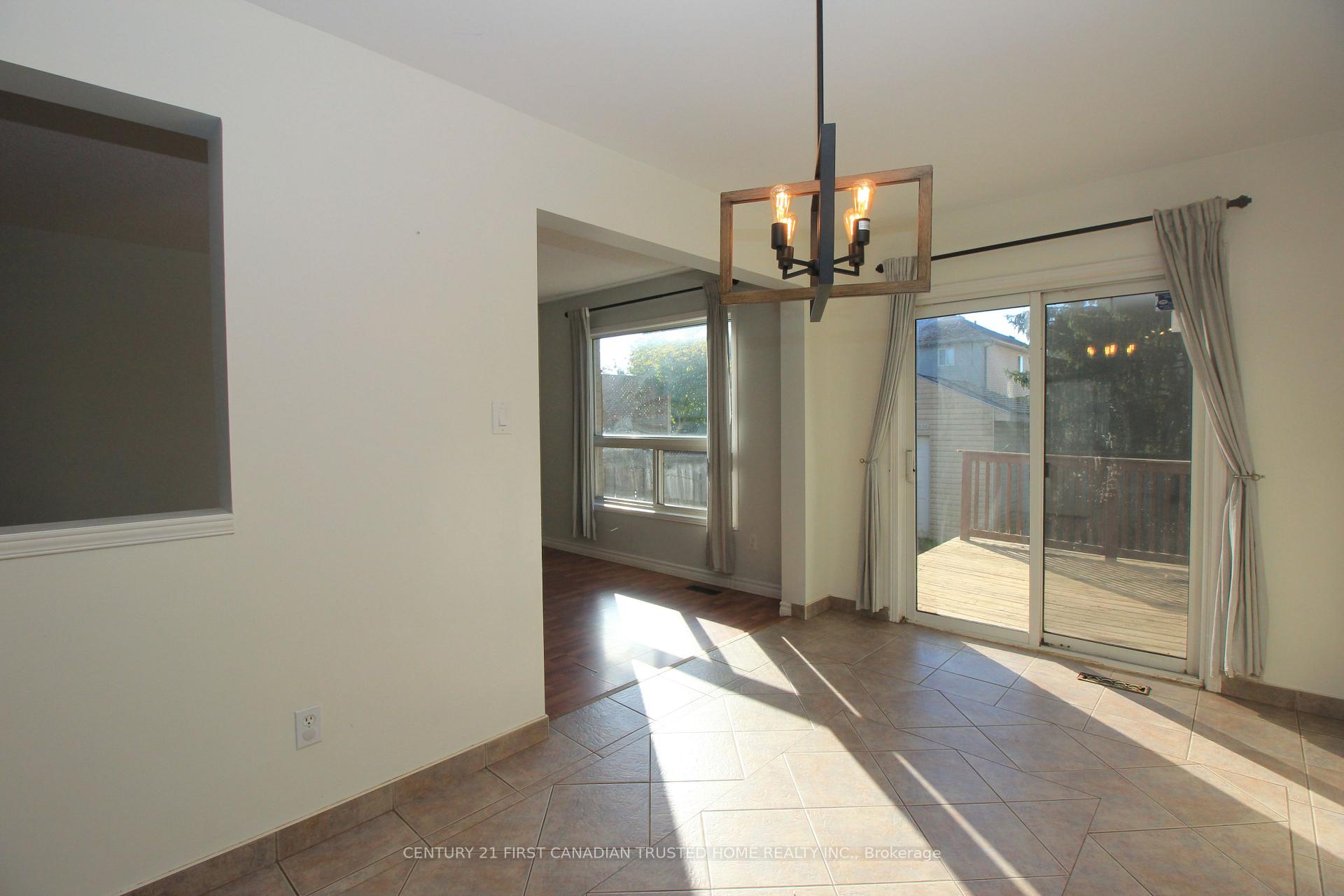 Photo 12 of 199 Emerald Road, London, South U — HOMEH
