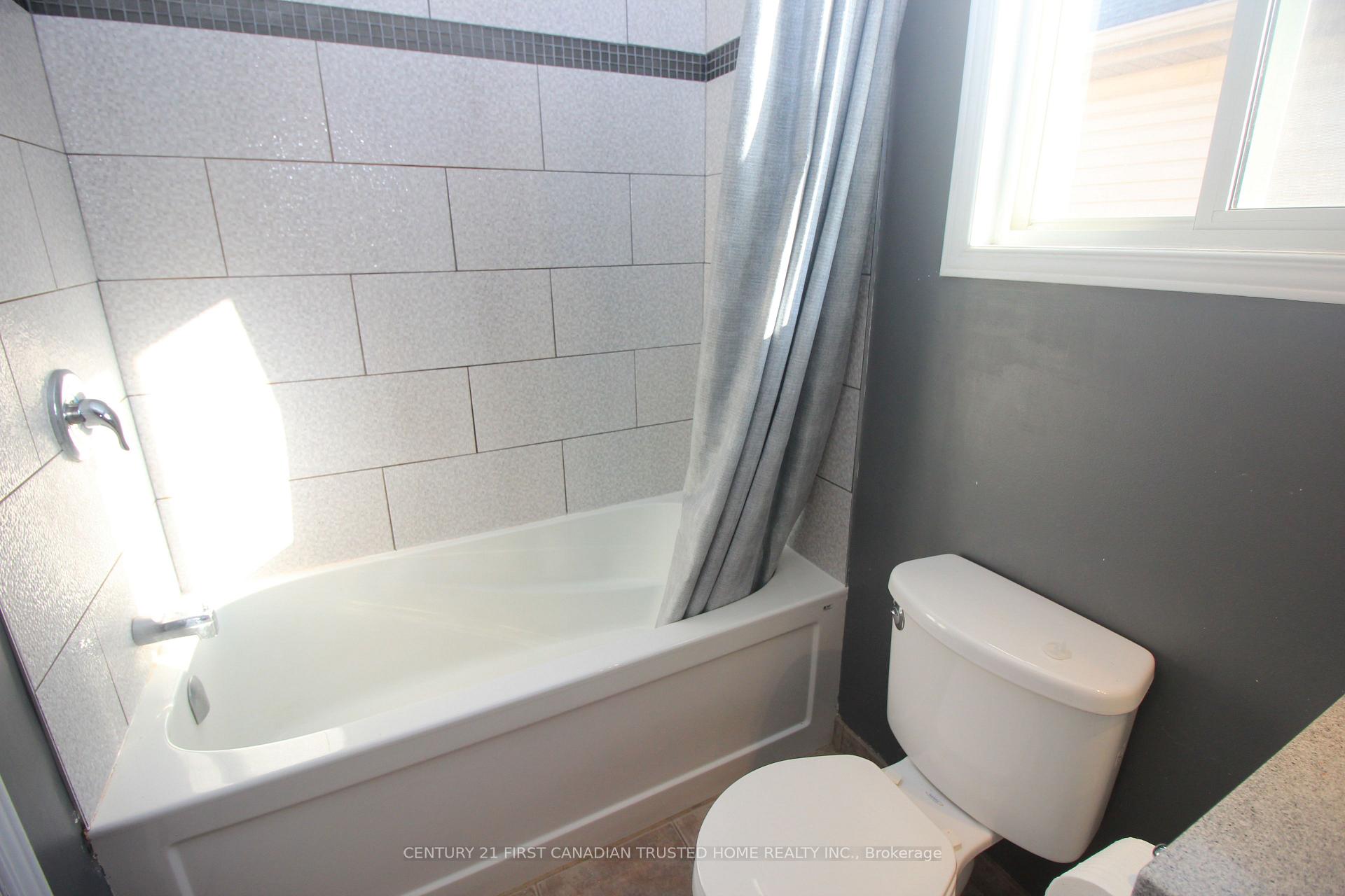Photo 26 of 199 Emerald Road, London, South U — HOMEH