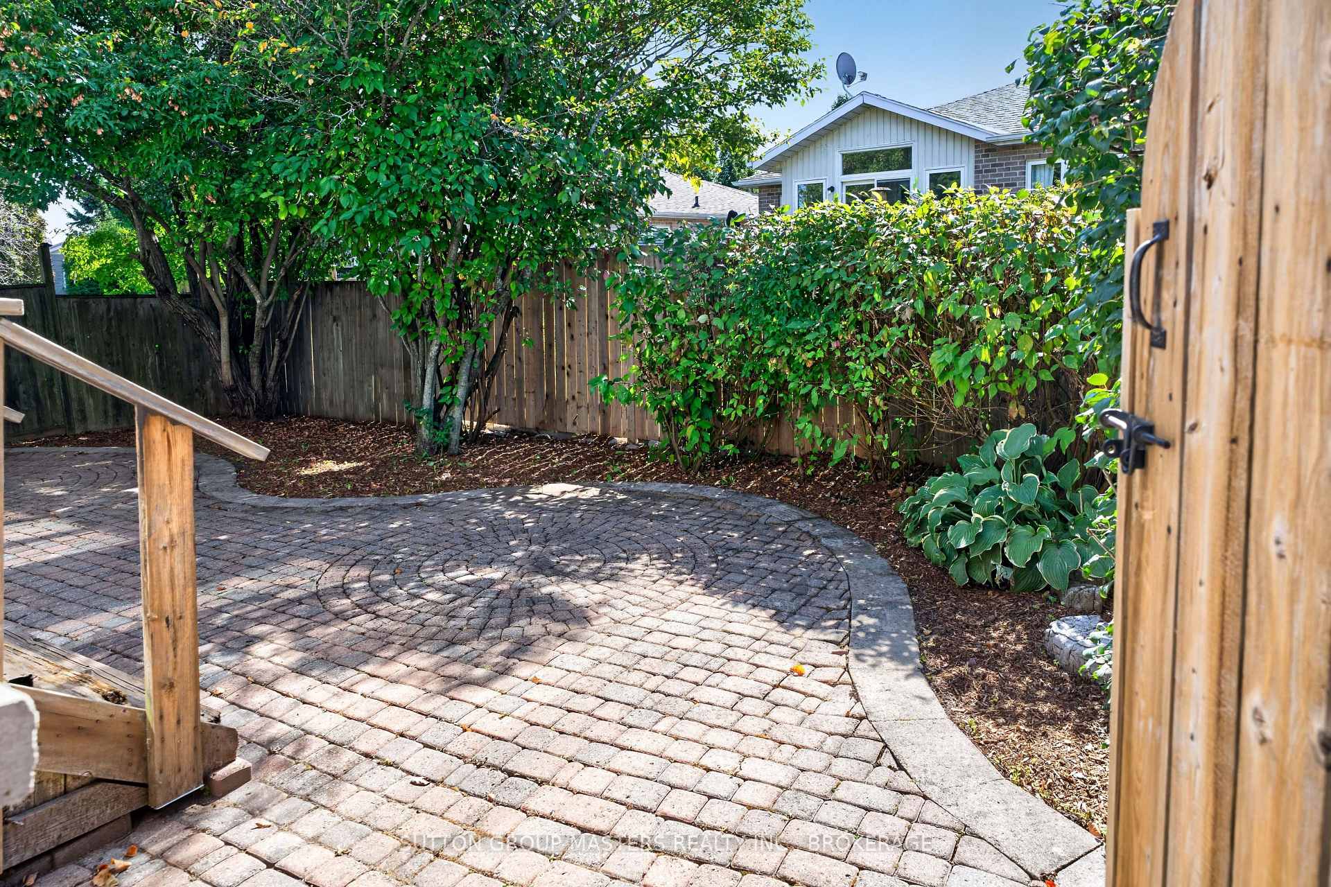 Photo 4 of 675 Millwood Drive, Kingston, City SouthWest — HOMEH