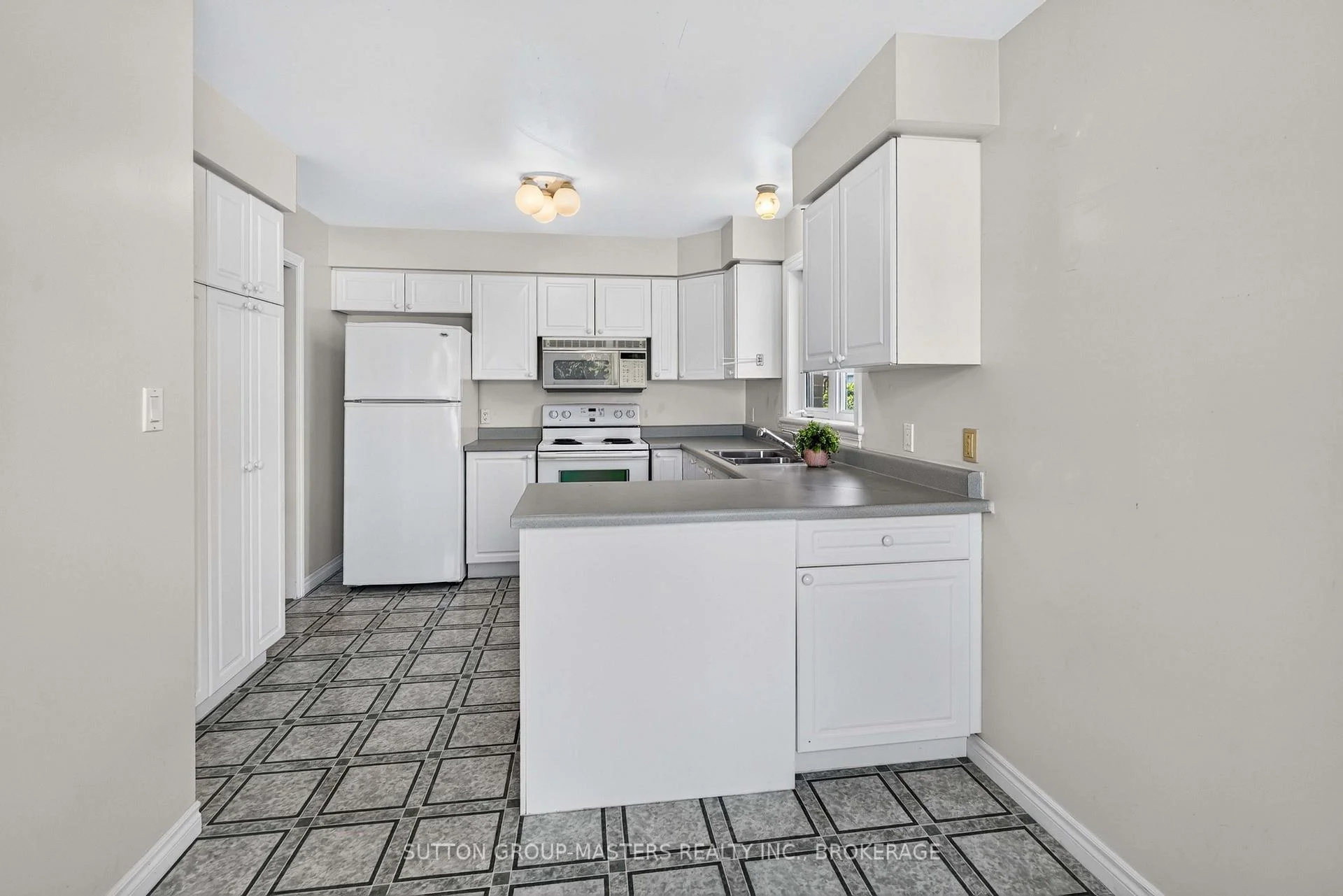 Photo 16 of 675 Millwood Drive, Kingston, City SouthWest — HOMEH