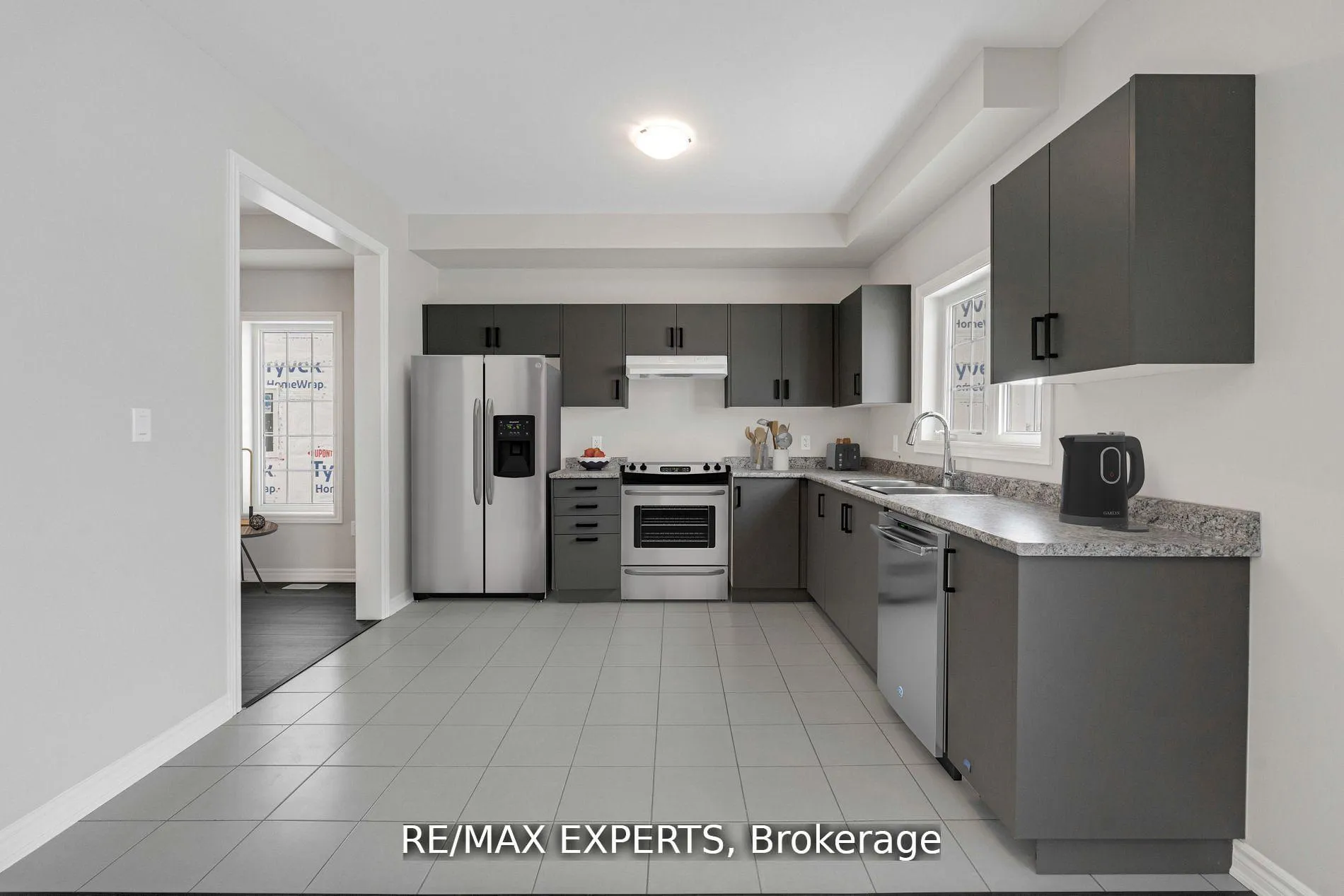 Photo 11 of 282 Springfield Crescent, Clearview, Stayner — HOMEH