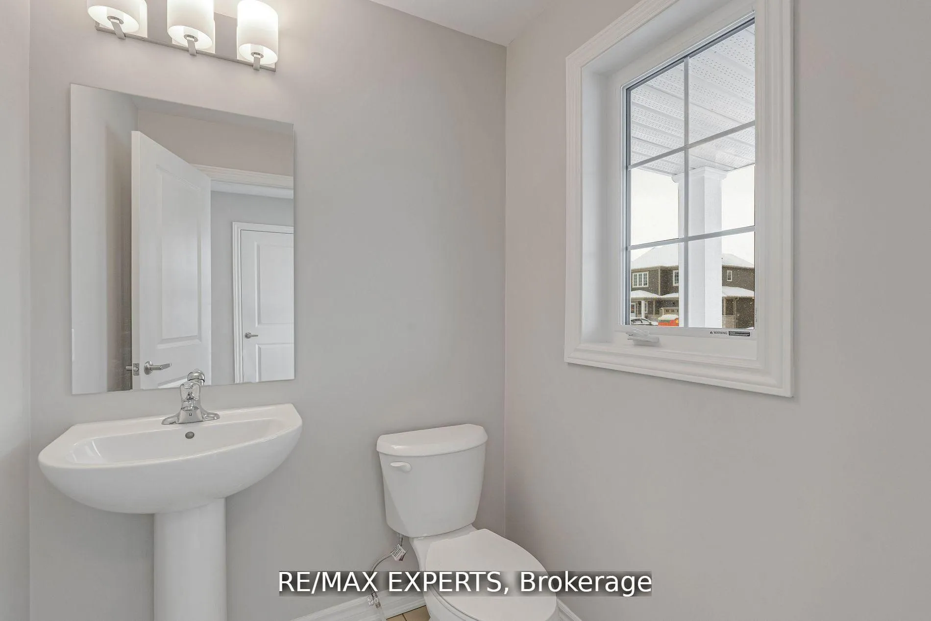Photo 17 of 282 Springfield Crescent, Clearview, Stayner — HOMEH