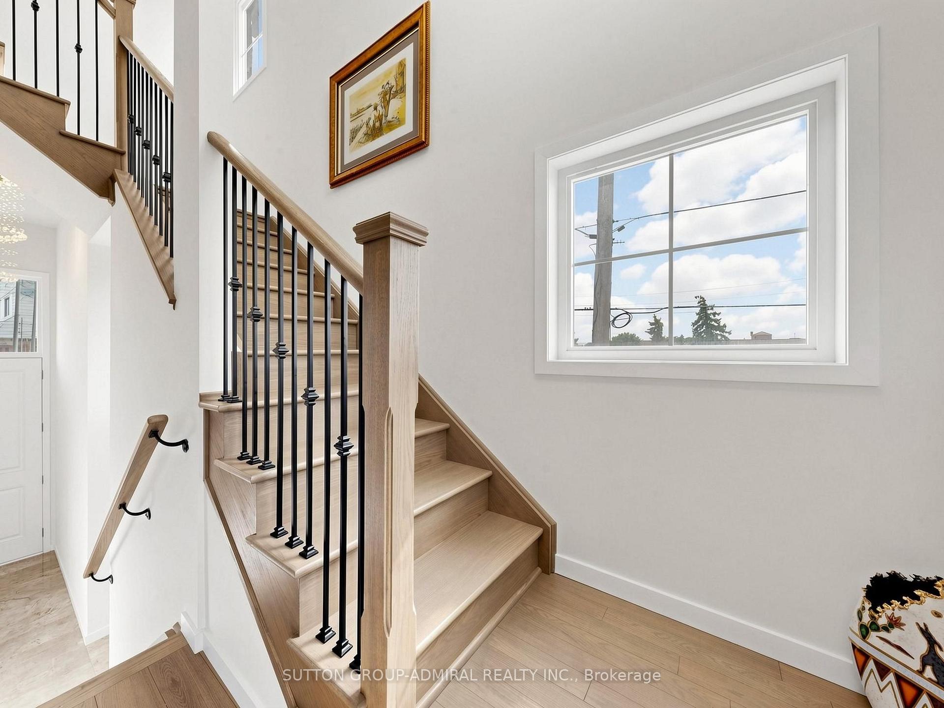 Photo 27 of 2 Seacoasts Circle, Vaughan, Maple — HOMEH