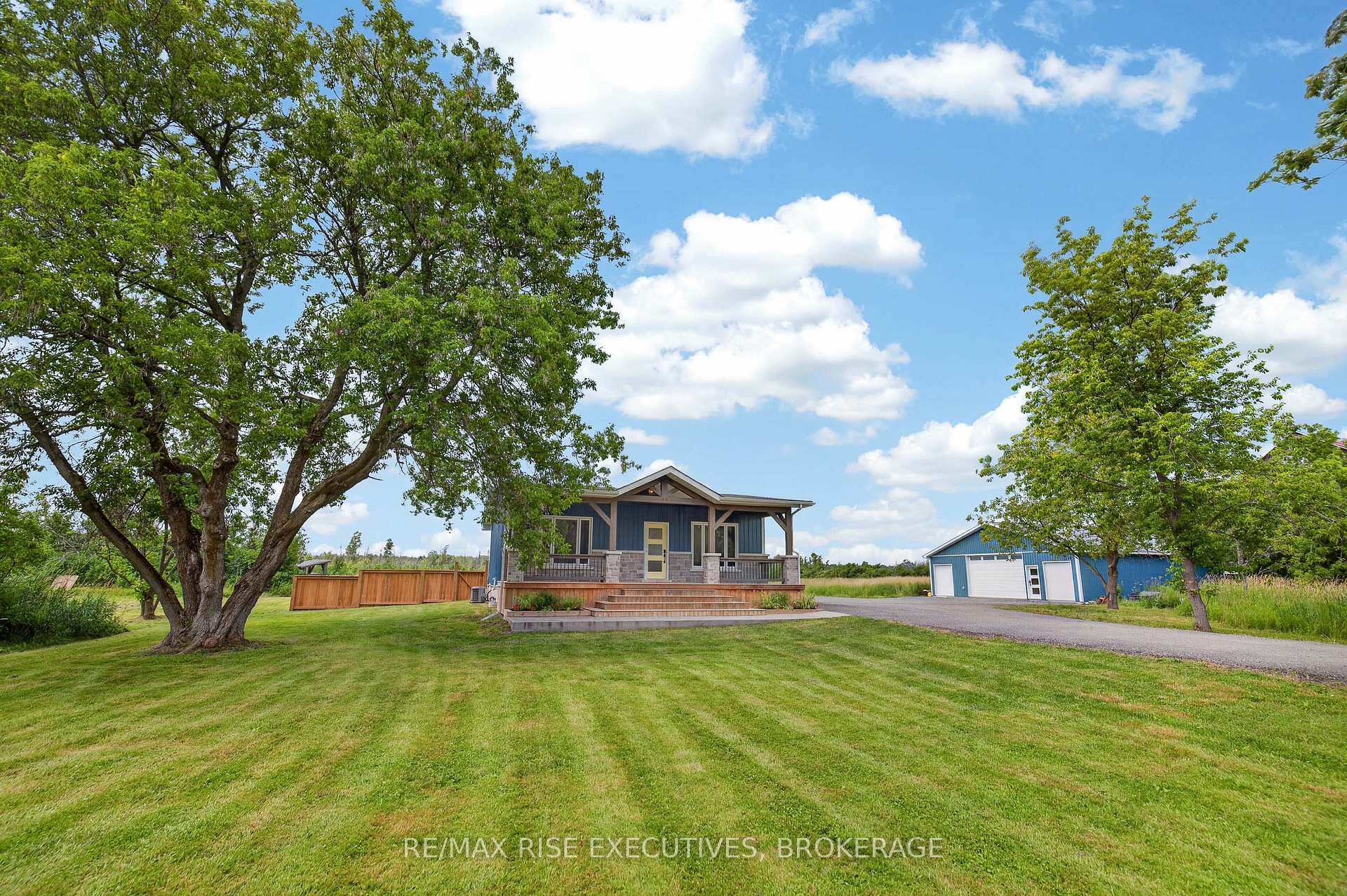 Photo 3 of 6213 County Road 2, Loyalist, Lennox and Addington - South — HOMEH